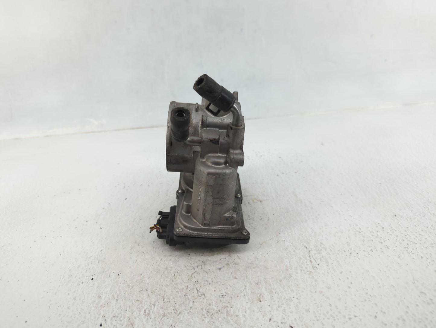 2014-2018 Kia Forte Throttle Body P/N:35100-2E000 Fits Fits 2011 2012 2013 2014 2015 2016 2017 2018 2019 2020 2021 OEM Used 