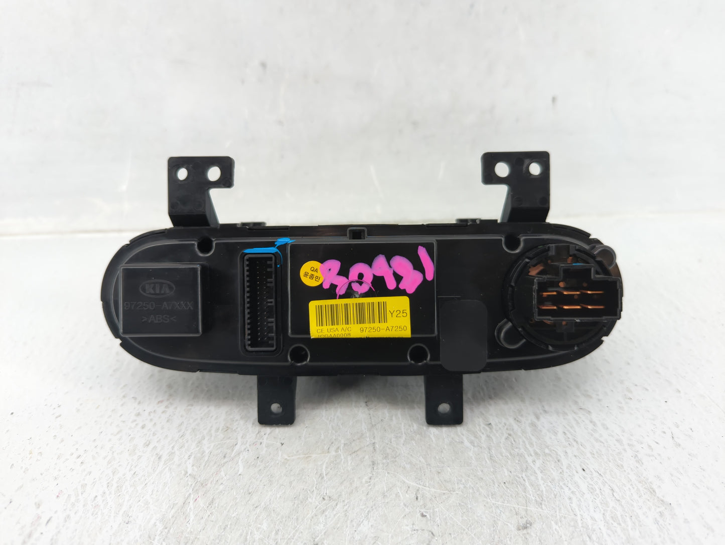 2014-2016 Kia Forte Climate Control Module Temperature AC/Heater Replacement P/N:97250-A7250 Fits Fits 2014 2015 2016 OEM Us