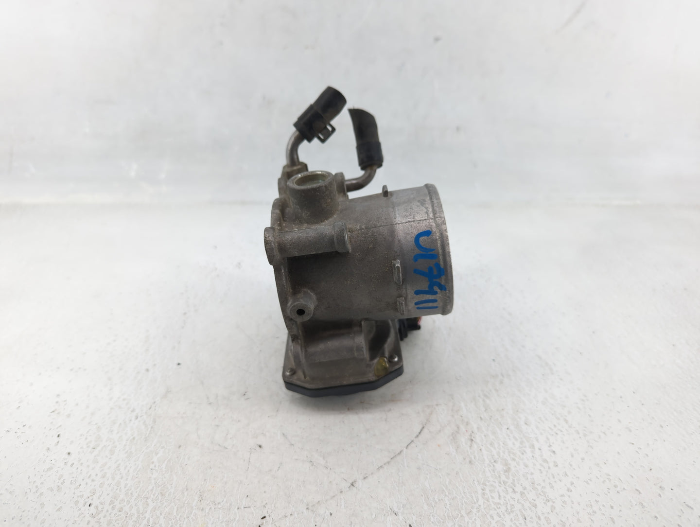 2014-2016 Kia Forte Throttle Body P/N:35100-2E400 Fits Fits 2012 2013 2014 2015 2016 2018 2019 2020 2021 OEM Used Auto Parts