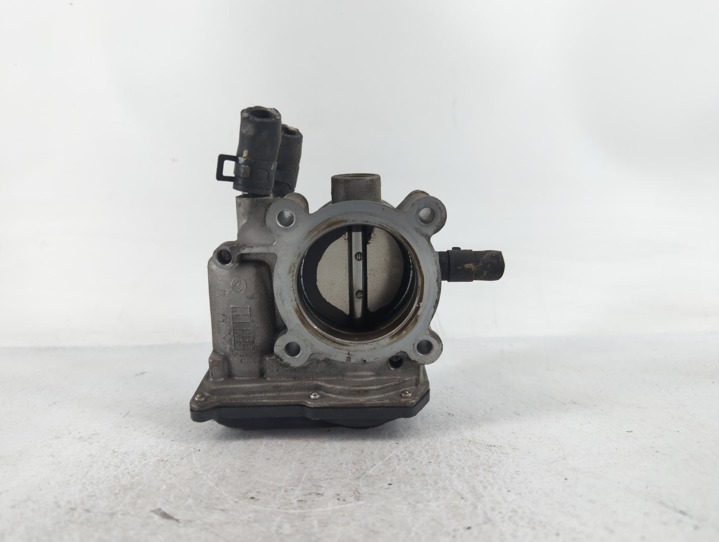 2014-2016 Kia Forte Throttle Body P/N:35100-2B320 Fits Fits 2013 2014 2015 2016 OEM Used Auto Parts - Oemusedautoparts1.com