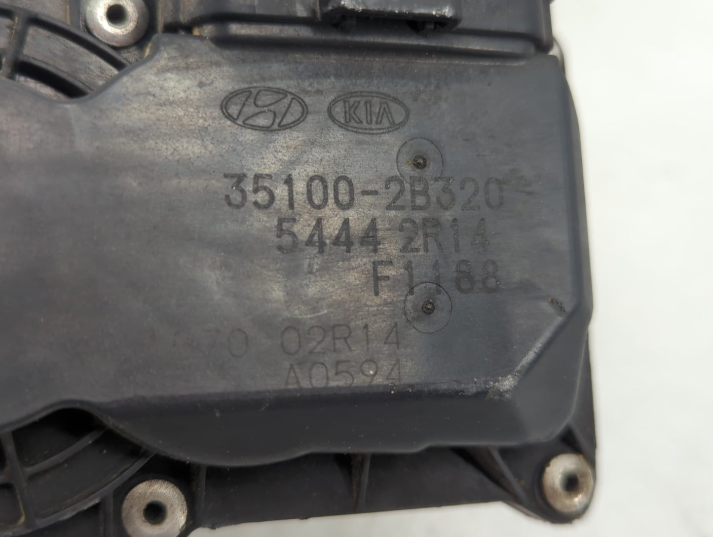2014-2016 Kia Forte Throttle Body P/N:35100-2B320 Fits Fits 2013 2014 2015 2016 OEM Used Auto Parts - Oemusedautoparts1.com