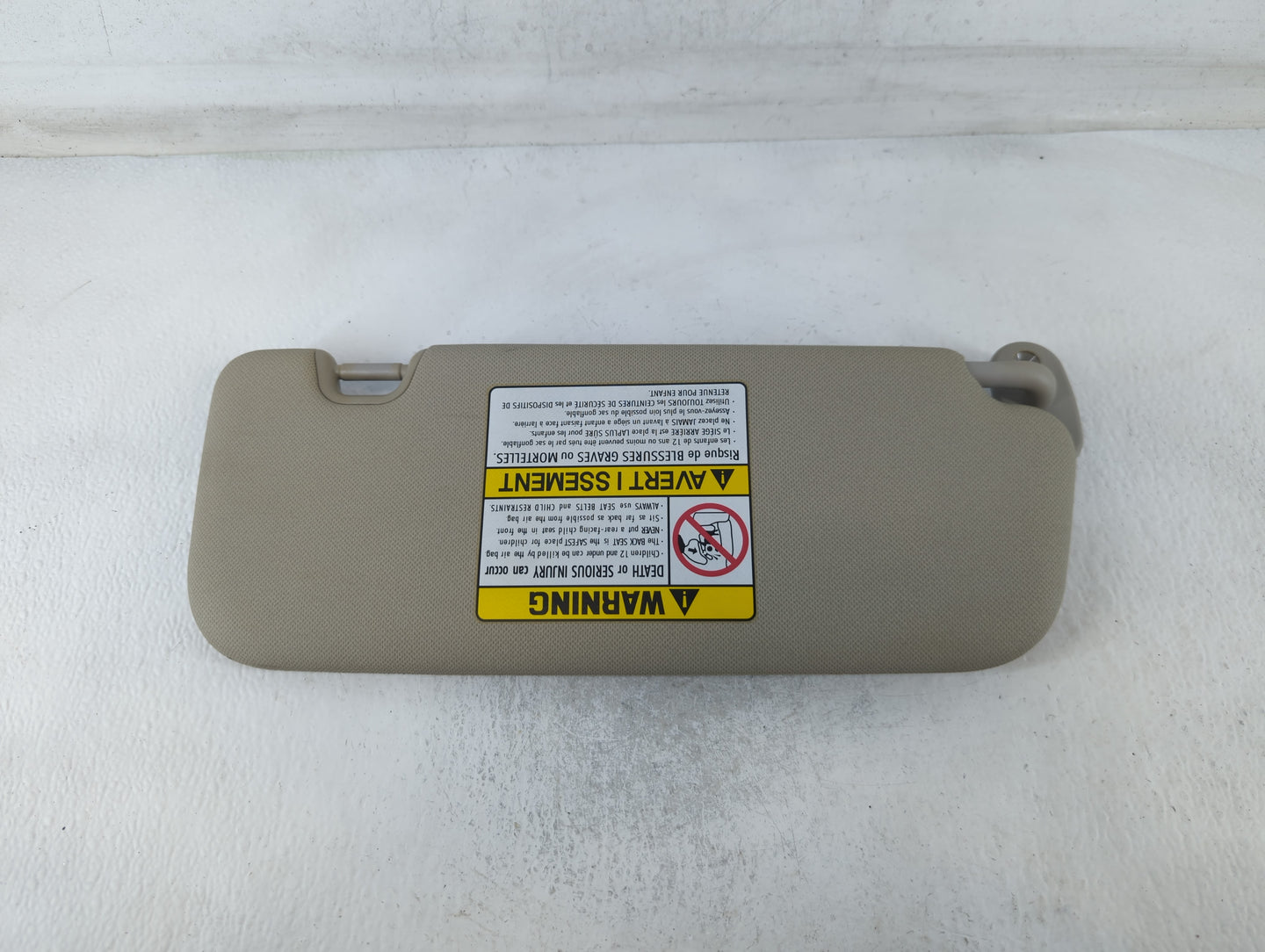 2014-2016 Kia Forte Sun Visor Shade Replacement Driver Left Mirror Fits Fits 2014 2015 2016 OEM Used Auto Parts - Oemusedaut