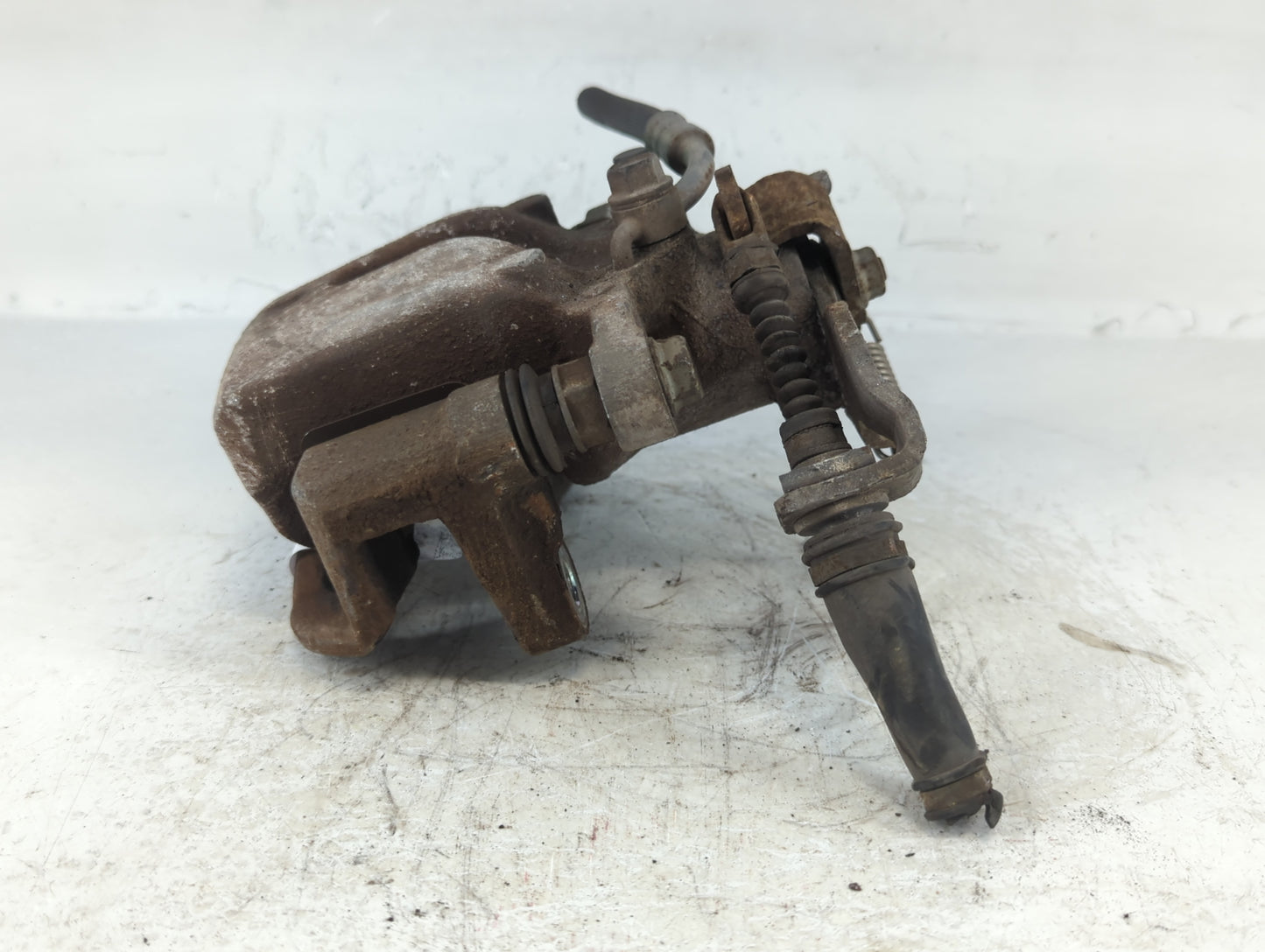 2014-2016 Kia Forte Front Driver Left Brake Caliper 699821 - Oemusedautoparts1.com