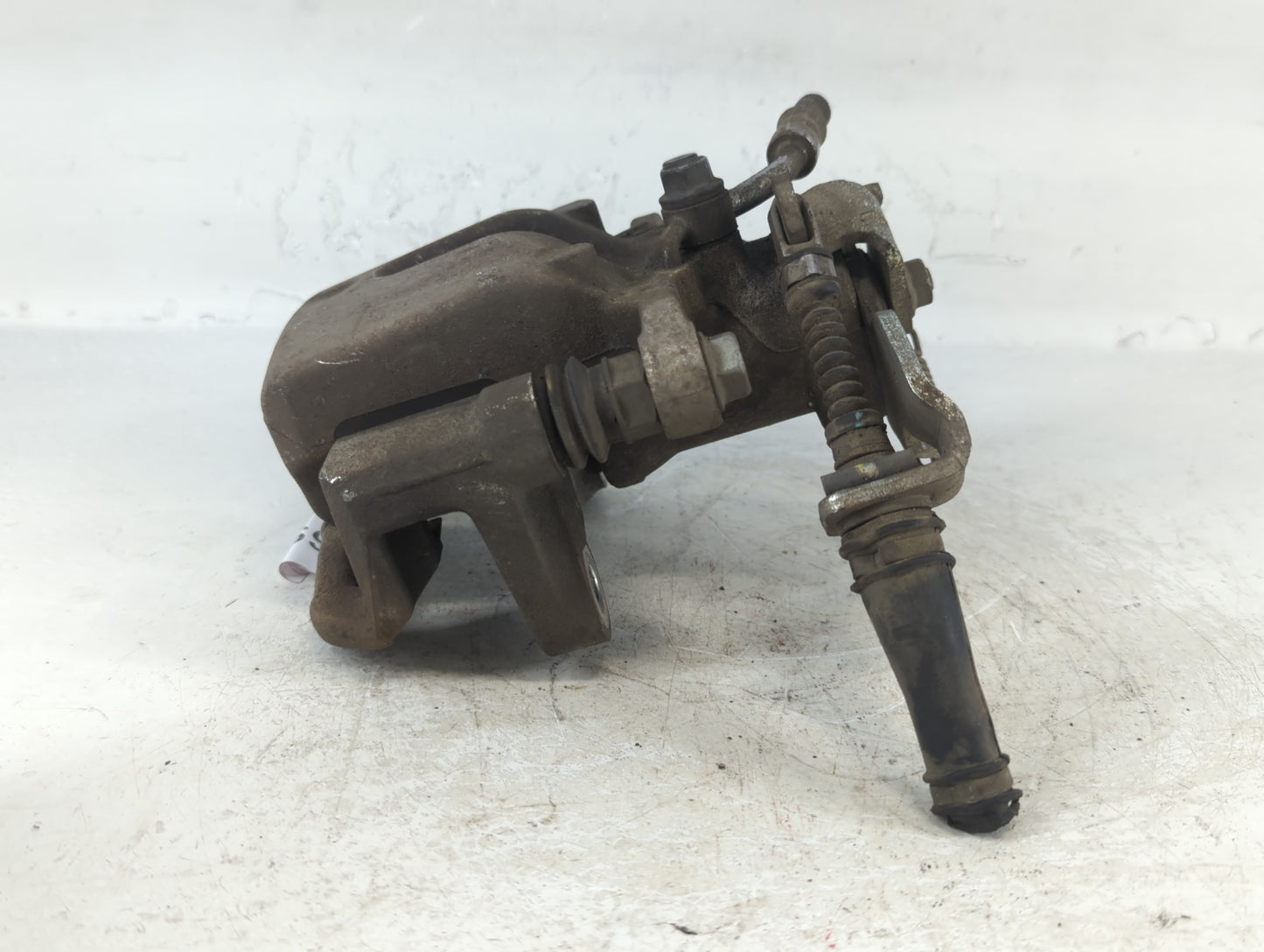 2014-2016 Kia Forte Front Driver Left Brake Caliper 699857 - Oemusedautoparts1.com