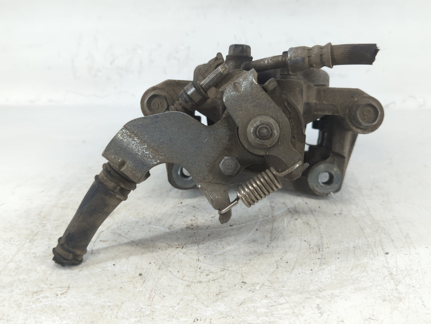2014-2016 Kia Forte Front Driver Left Brake Caliper 699857 - Oemusedautoparts1.com