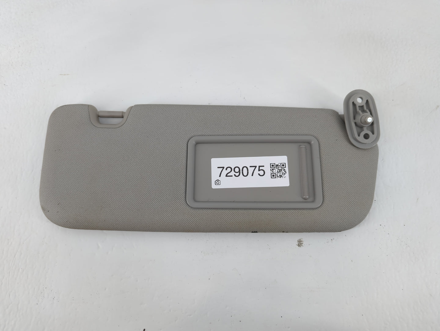 2014-2016 Kia Forte Sun Visor Shade Replacement Passenger Right Mirror Fits Fits 2014 2015 2016 OEM Used Auto Parts - Oemuse