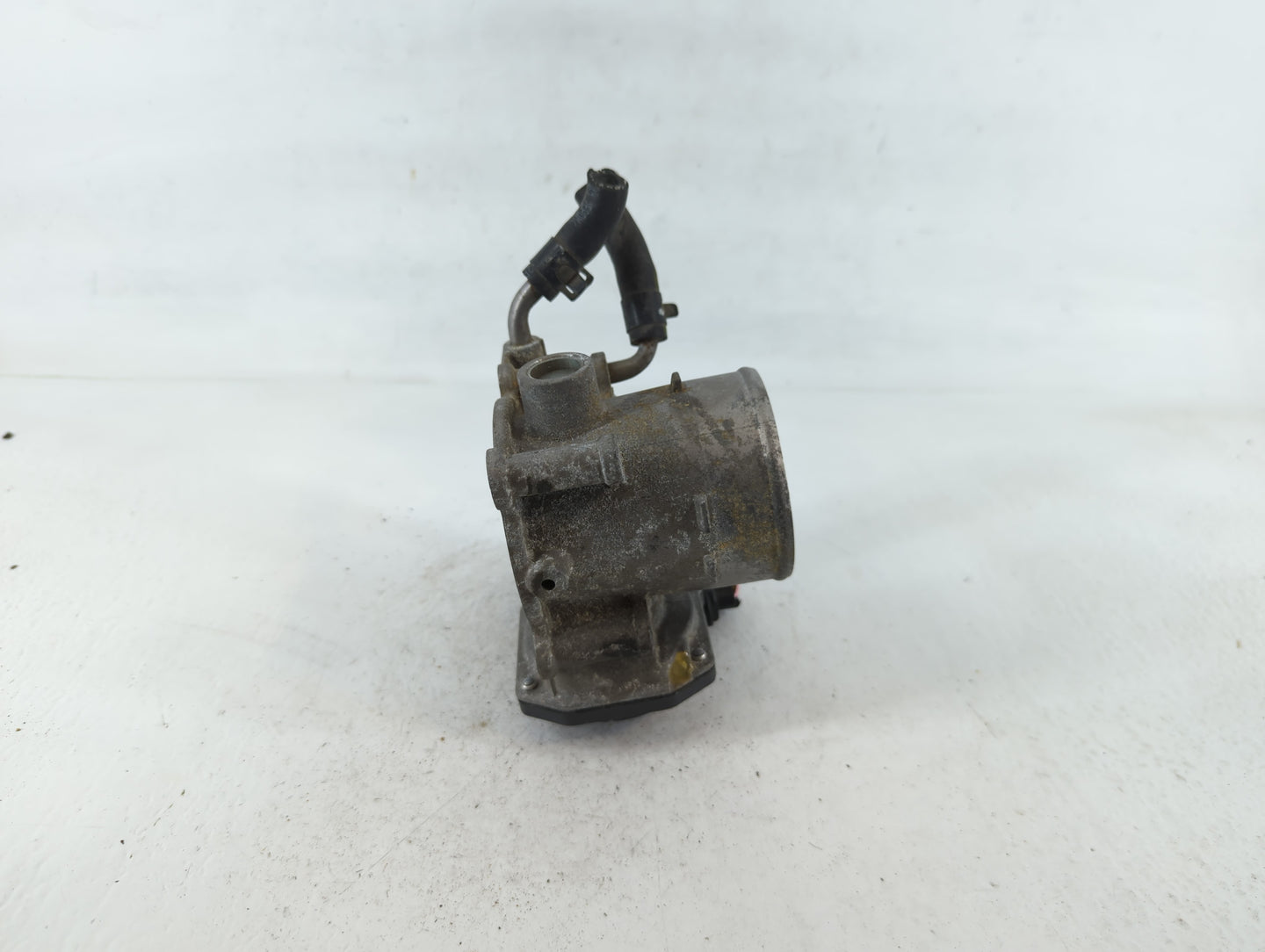 2014-2016 Kia Forte Throttle Body P/N:35100-2E400 Fits Fits 2012 2013 2014 2015 2016 2018 2019 2020 2021 OEM Used Auto Parts