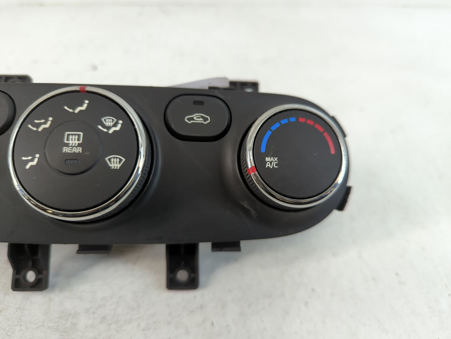 2014-2016 Kia Forte Climate Control Module Temperature AC/Heater Replacement P/N:97250-A7050 Fits Fits 2014 2015 2016 OEM Us