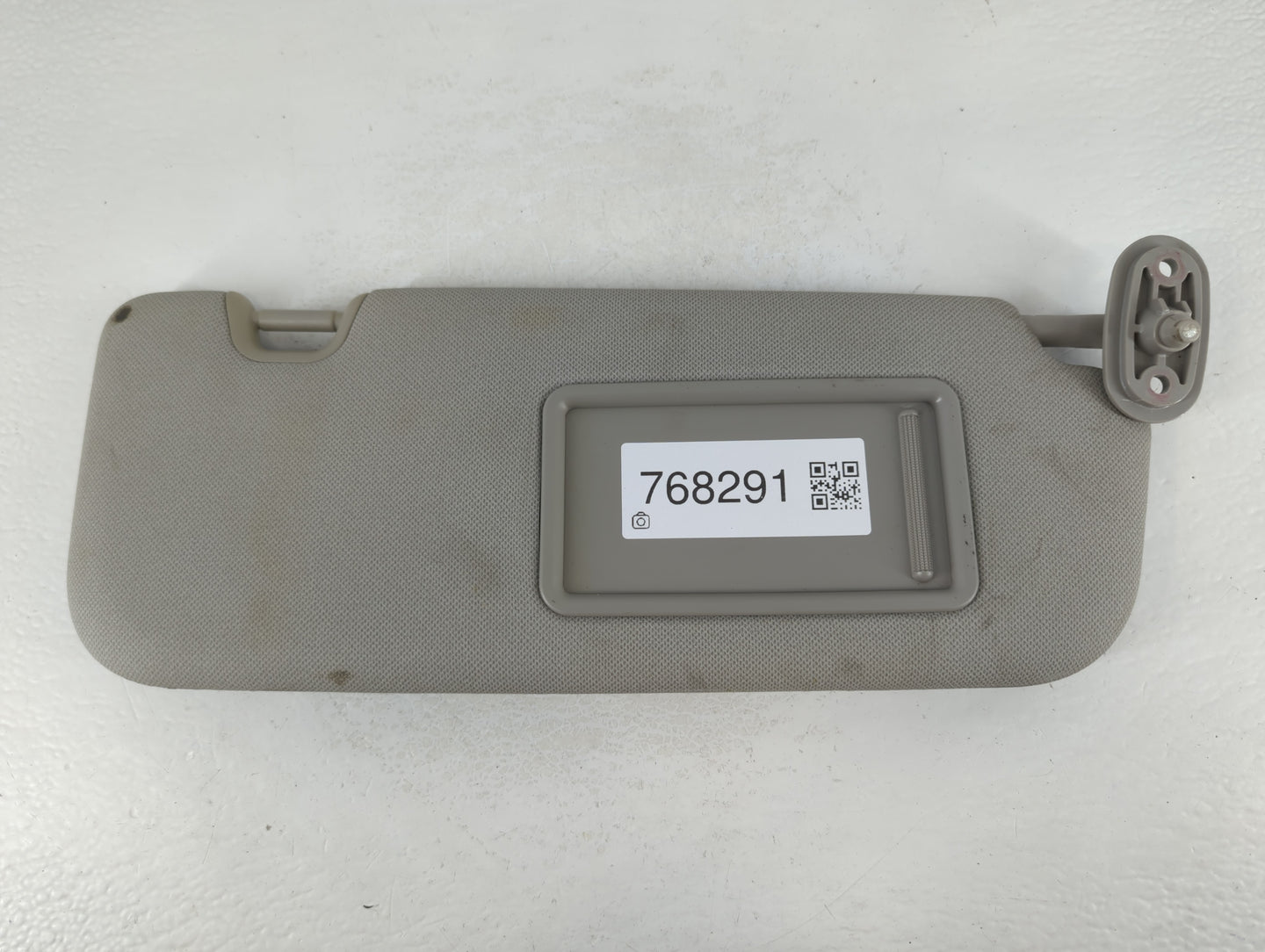 2014-2016 Kia Forte Sun Visor Shade Replacement Passenger Right Mirror Fits Fits 2014 2015 2016 OEM Used Auto Parts - Oemuse