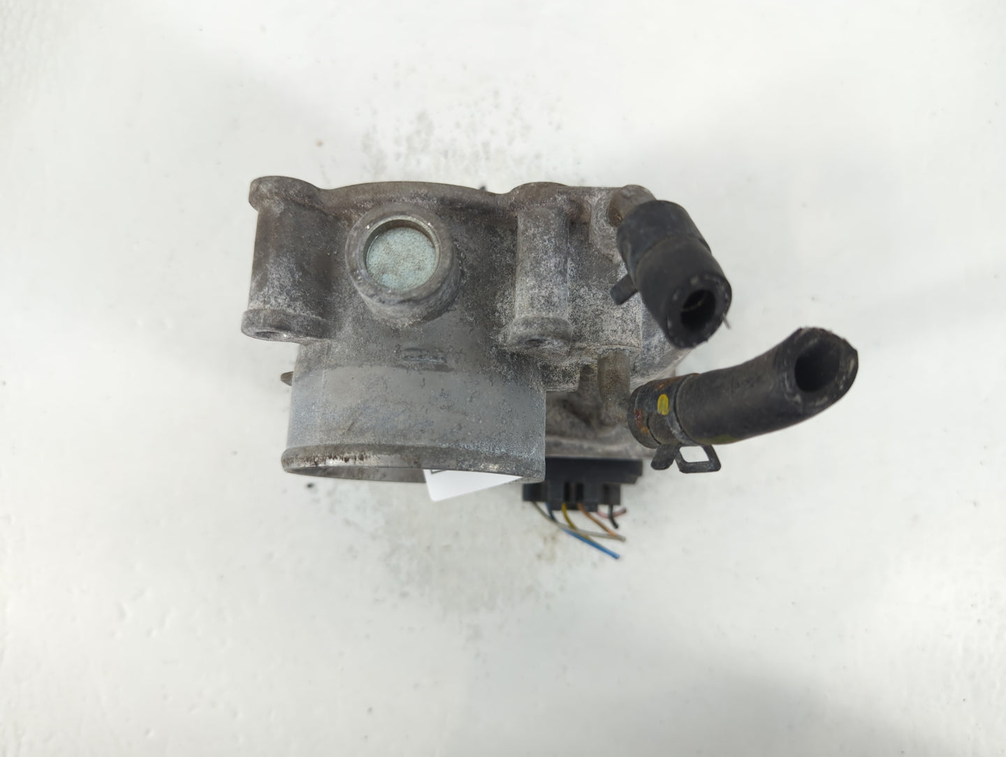 2014-2018 Kia Forte Throttle Body P/N:35100-2E000 Fits Fits 2011 2012 2013 2014 2015 2016 2017 2018 2019 2020 2021 OEM Used 