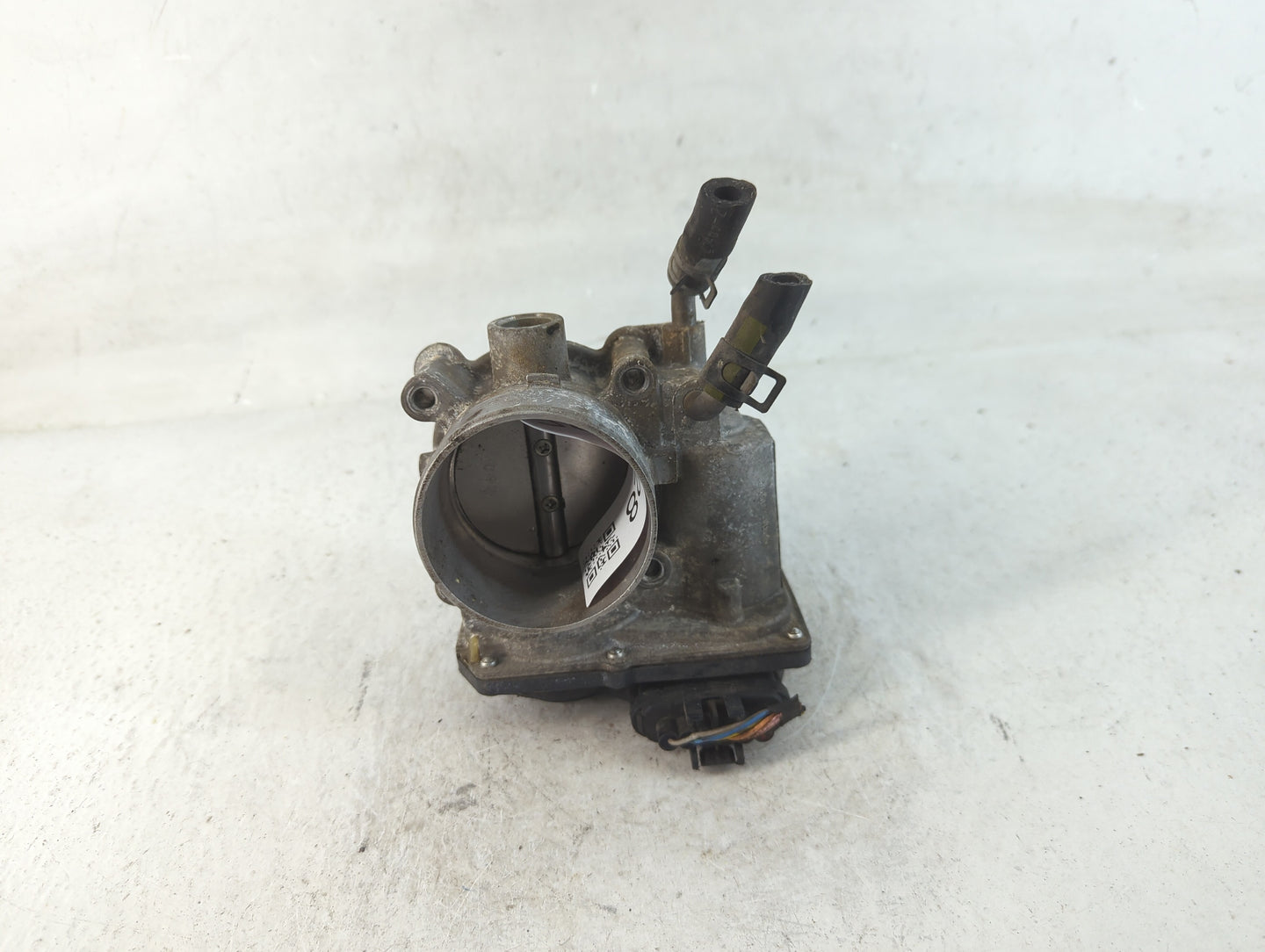 2014-2016 Kia Forte Throttle Body P/N:35100-2E000 Fits Fits 2013 2014 2015 2016 OEM Used Auto Parts - Oemusedautoparts1.com