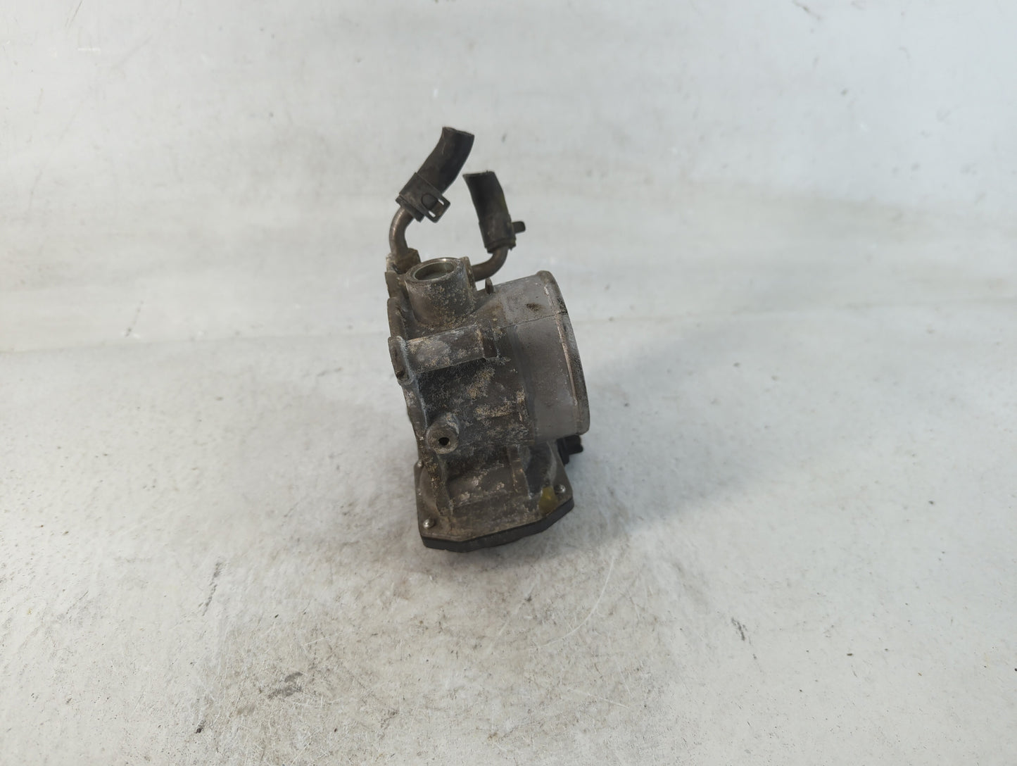 2014-2016 Kia Forte Throttle Body P/N:35100-2E000 Fits Fits 2013 2014 2015 2016 OEM Used Auto Parts - Oemusedautoparts1.com