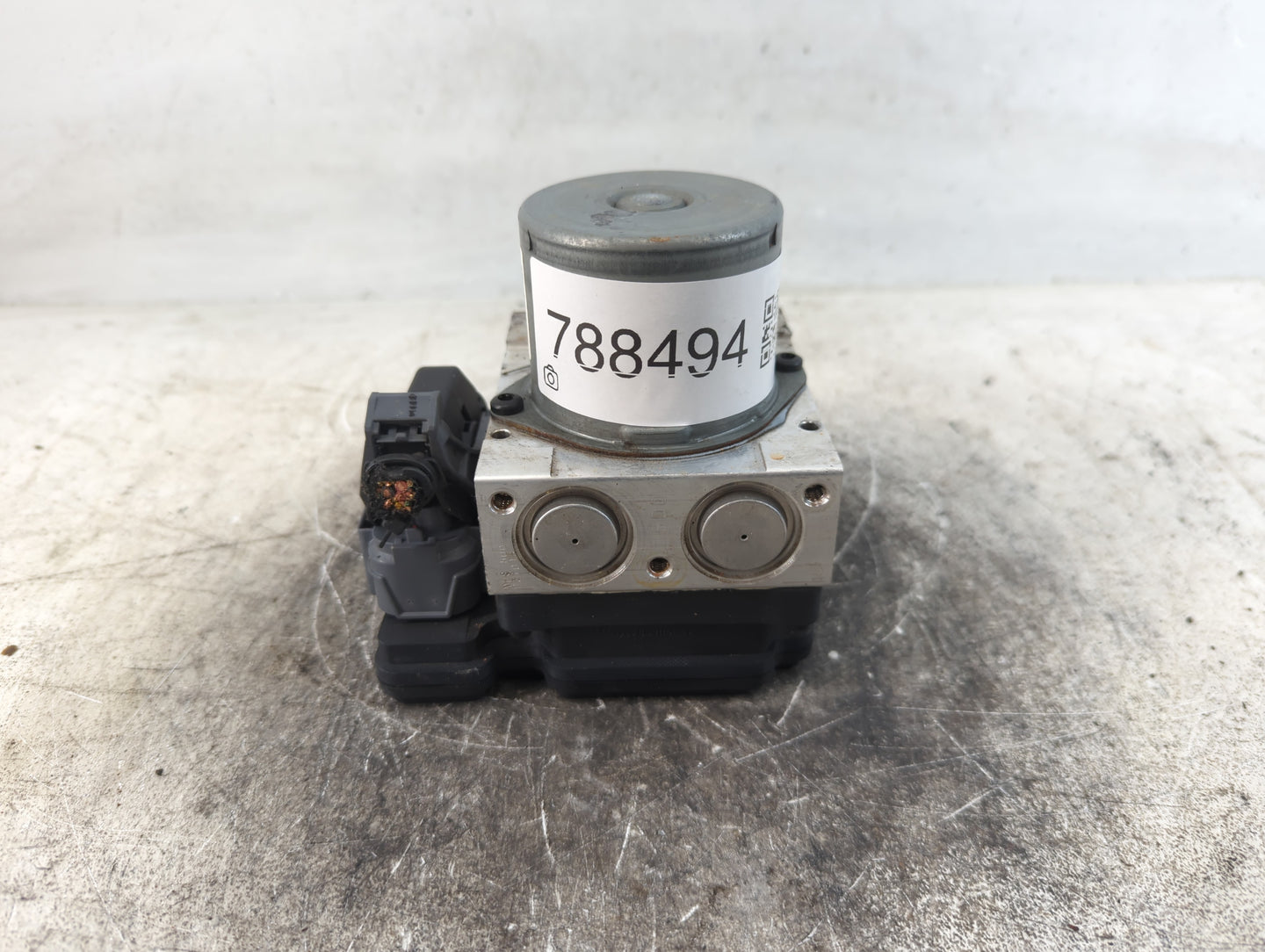 2014 Kia Forte ABS Pump Control Module Replacement P/N:61589-45200 Fits OEM Used Auto Parts - Oemusedautoparts1.com