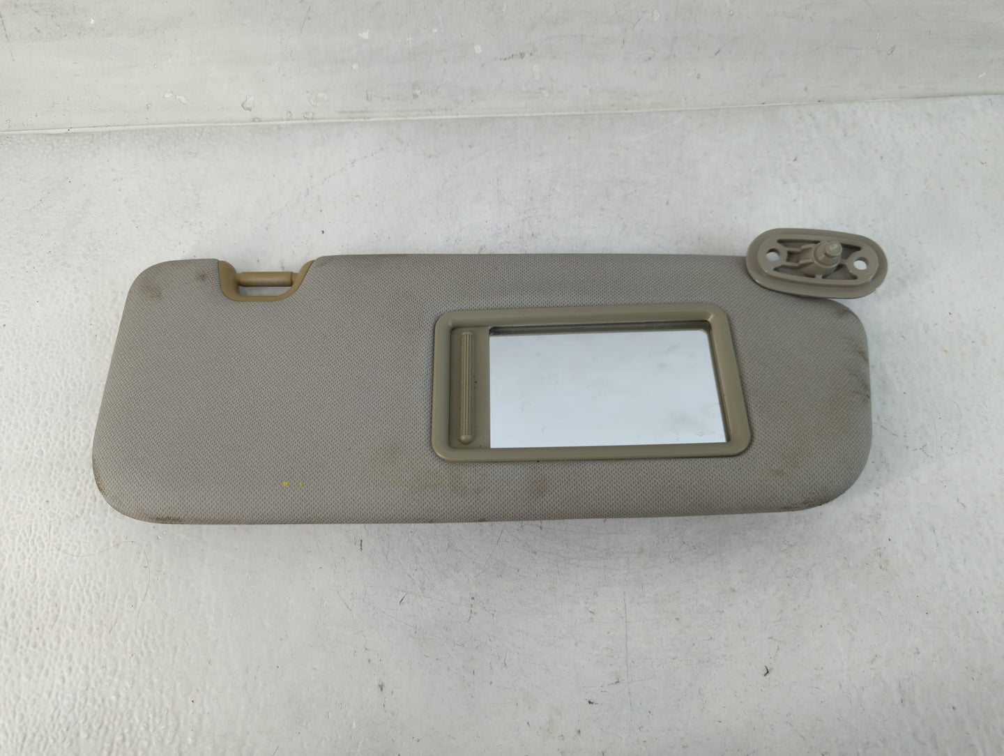2014-2016 Kia Forte Sun Visor Shade Replacement Passenger Right Mirror Fits Fits 2014 2015 2016 OEM Used Auto Parts - Oemuse
