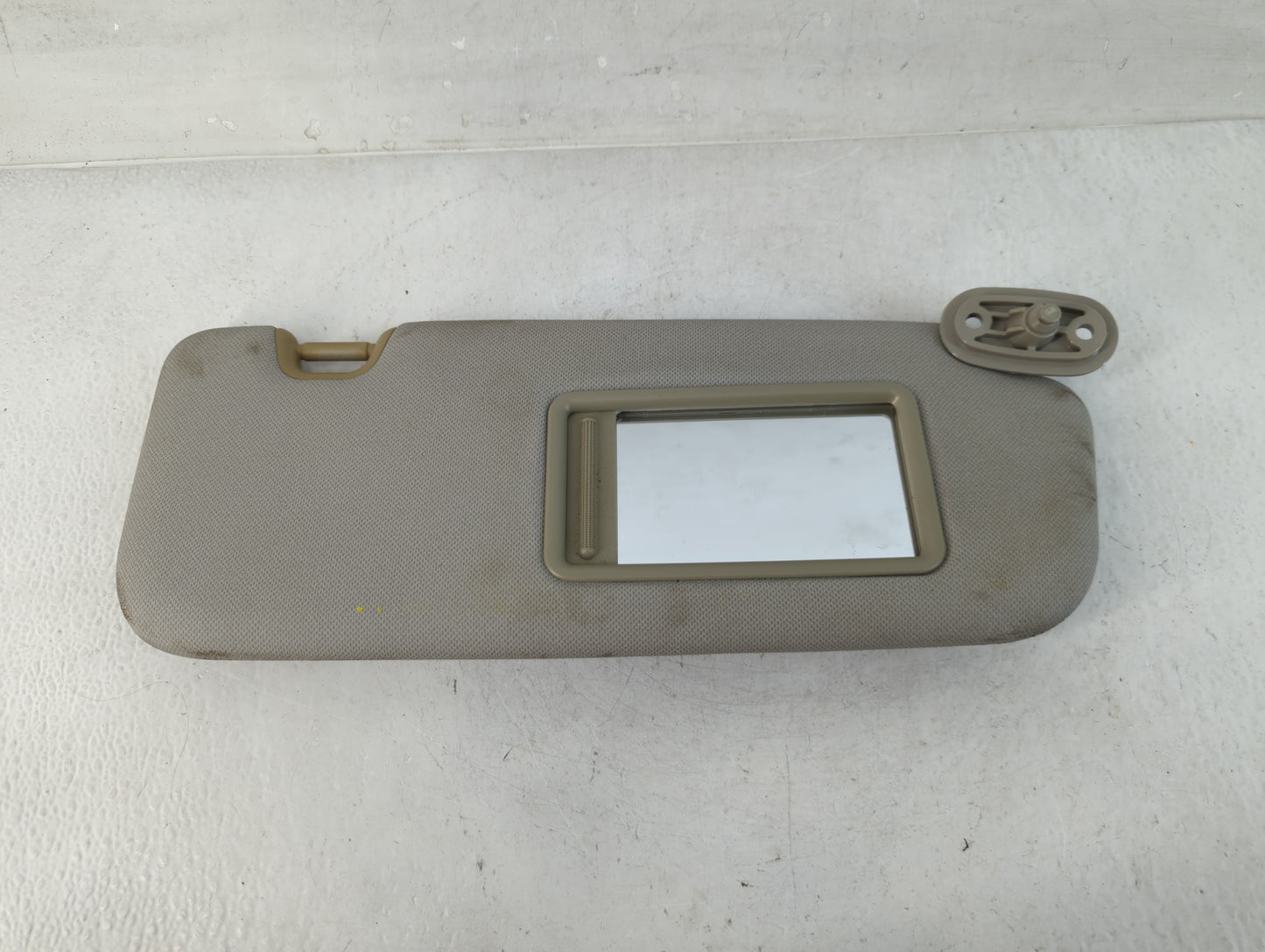 2014-2016 Kia Forte Sun Visor Shade Replacement Passenger Right Mirror Fits Fits 2014 2015 2016 OEM Used Auto Parts - Oemuse
