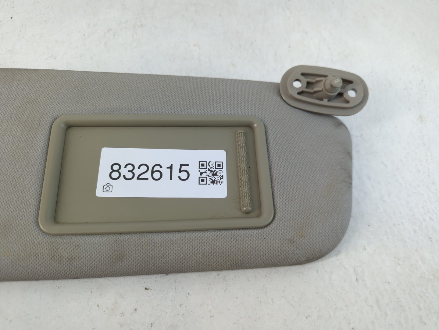 2014-2016 Kia Forte Sun Visor Shade Replacement Passenger Right Mirror Fits Fits 2014 2015 2016 OEM Used Auto Parts - Oemuse