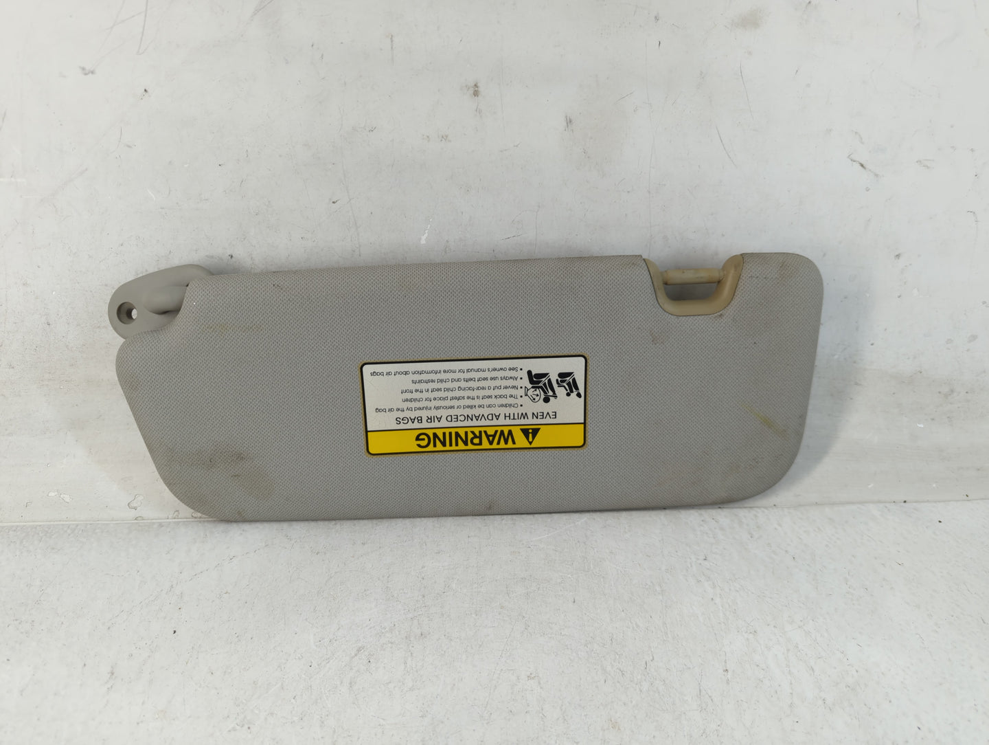 2014-2016 Kia Forte Sun Visor Shade Replacement Passenger Right Mirror Fits Fits 2014 2015 2016 OEM Used Auto Parts - Oemuse