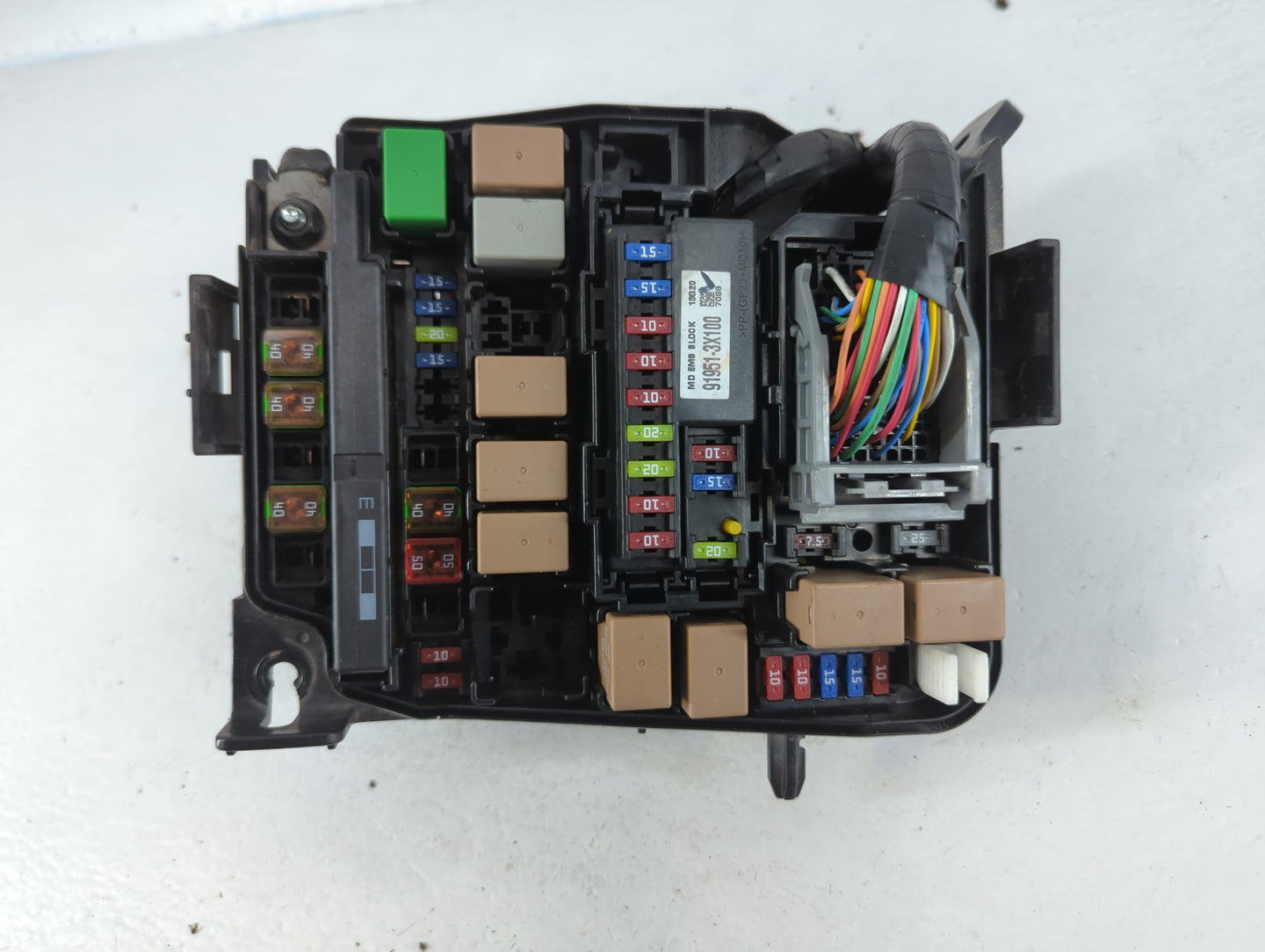 2014-2016 Kia Forte Fusebox Fuse Box Panel Relay Module P/N:91208 A7332 Fits Fits 2014 2015 2016 OEM Used Auto Parts - Oemus