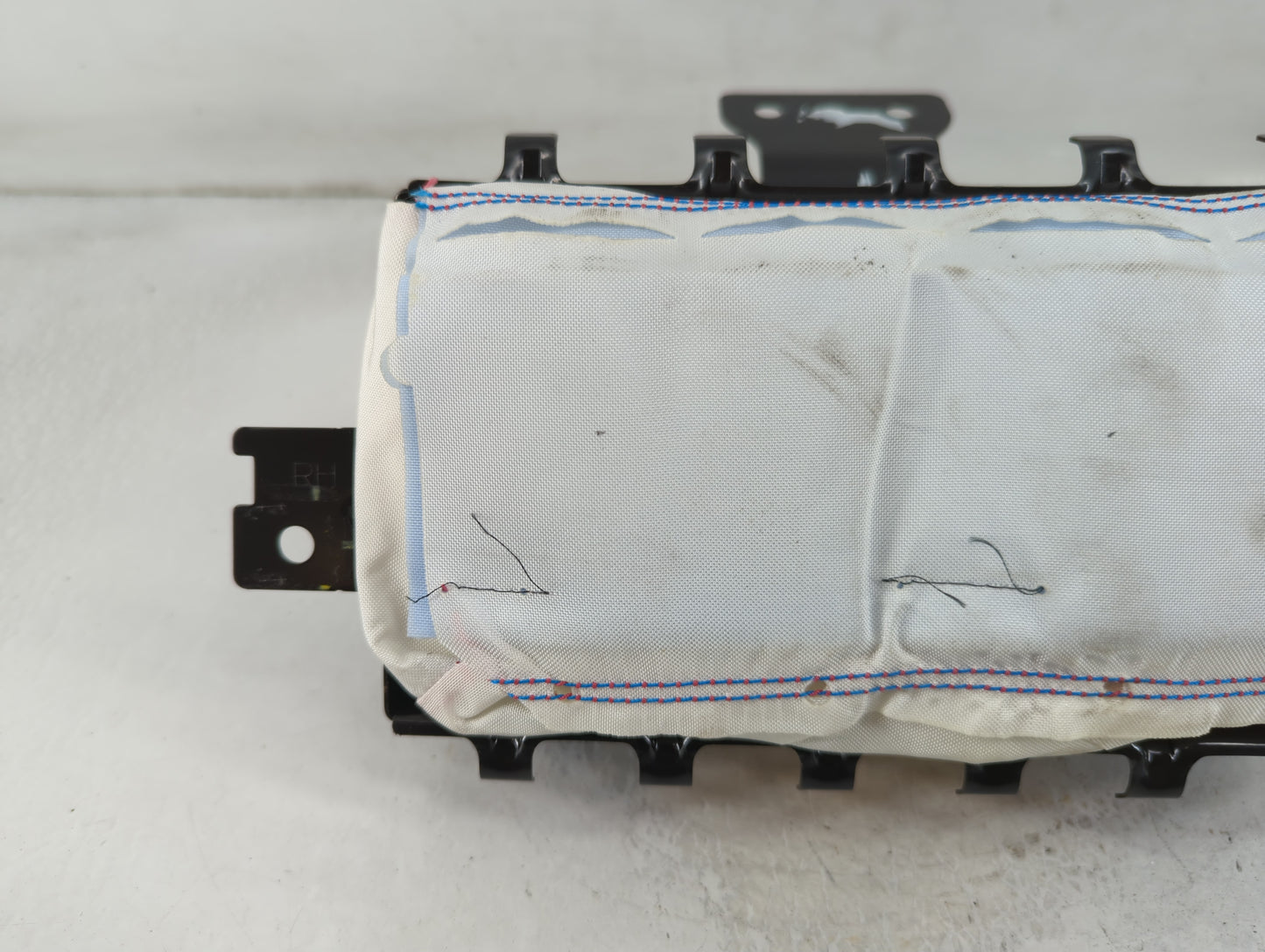 2014 Kia Forte Air Bag Passenger Right Dashboard OEM P/N:84530A7500 Fits OEM Used Auto Parts - Oemusedautoparts1.com