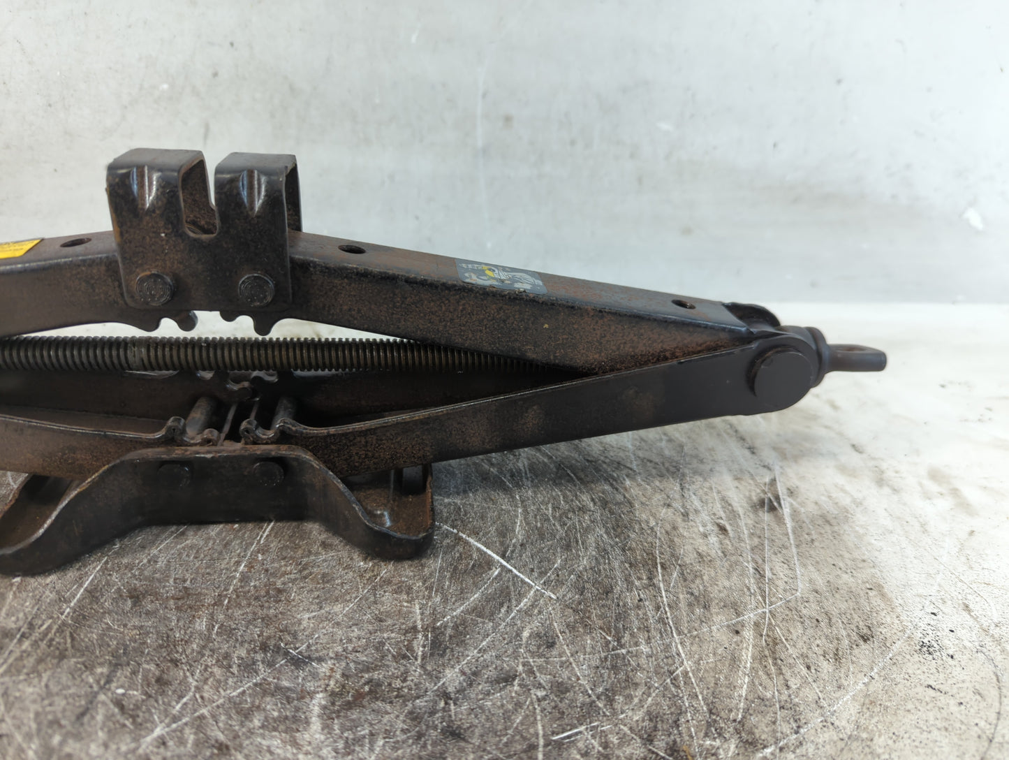 2014 Kia Forte Spare Scissor Car Jack - Oemusedautoparts1.com