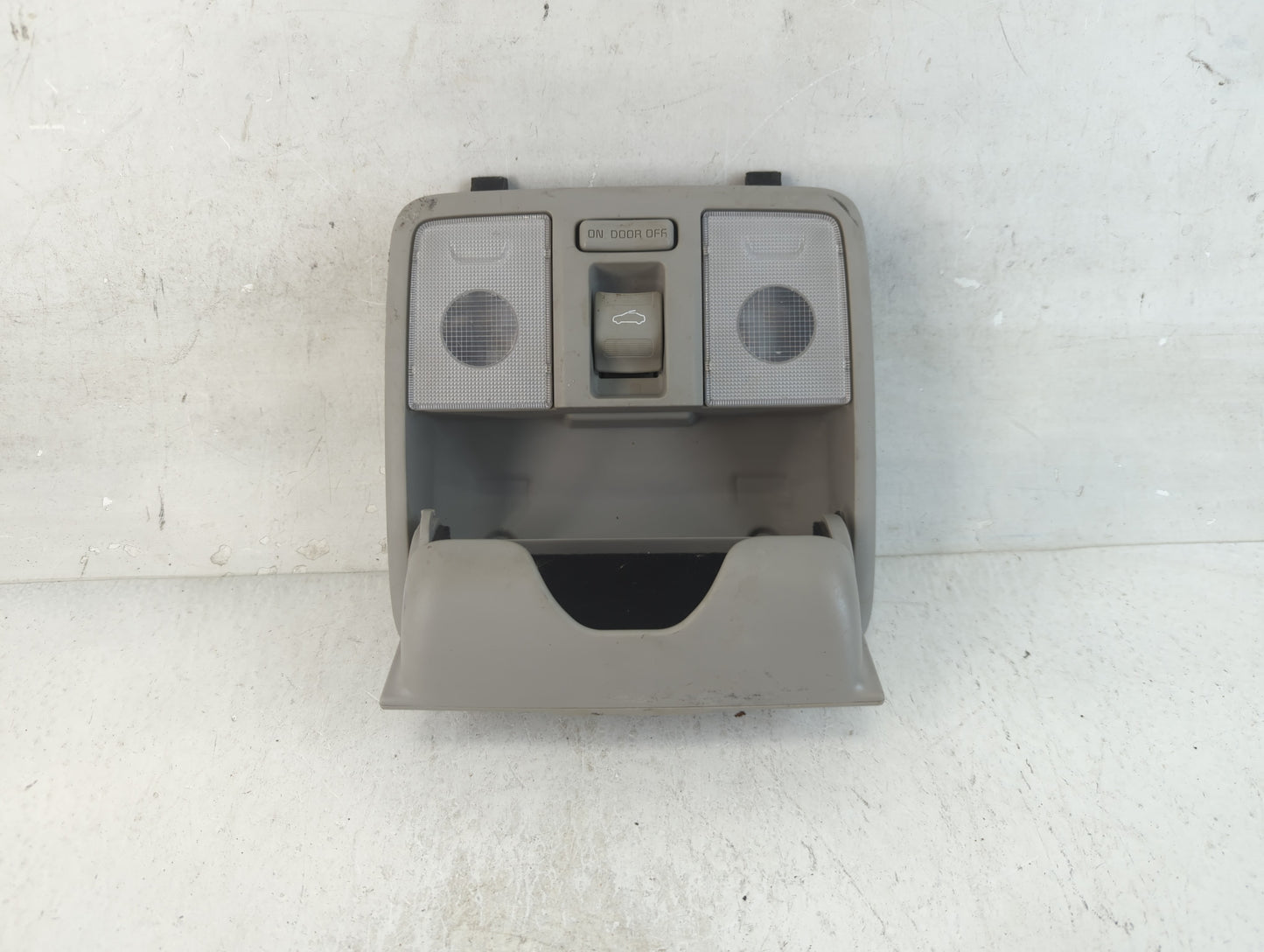 2014-2018 Kia Forte Overhead Roof Console 925499 - Oemusedautoparts1.com