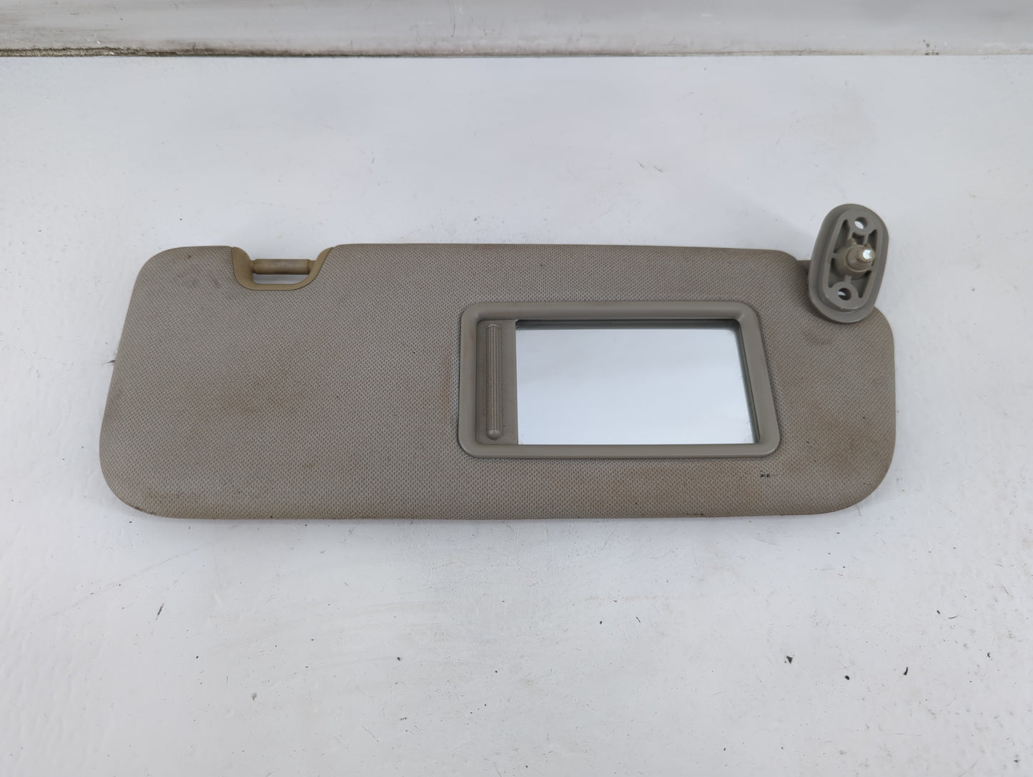 2014-2016 Kia Forte Sun Visor Shade Replacement Passenger Right Mirror Fits Fits 2014 2015 2016 OEM Used Auto Parts - Oemuse