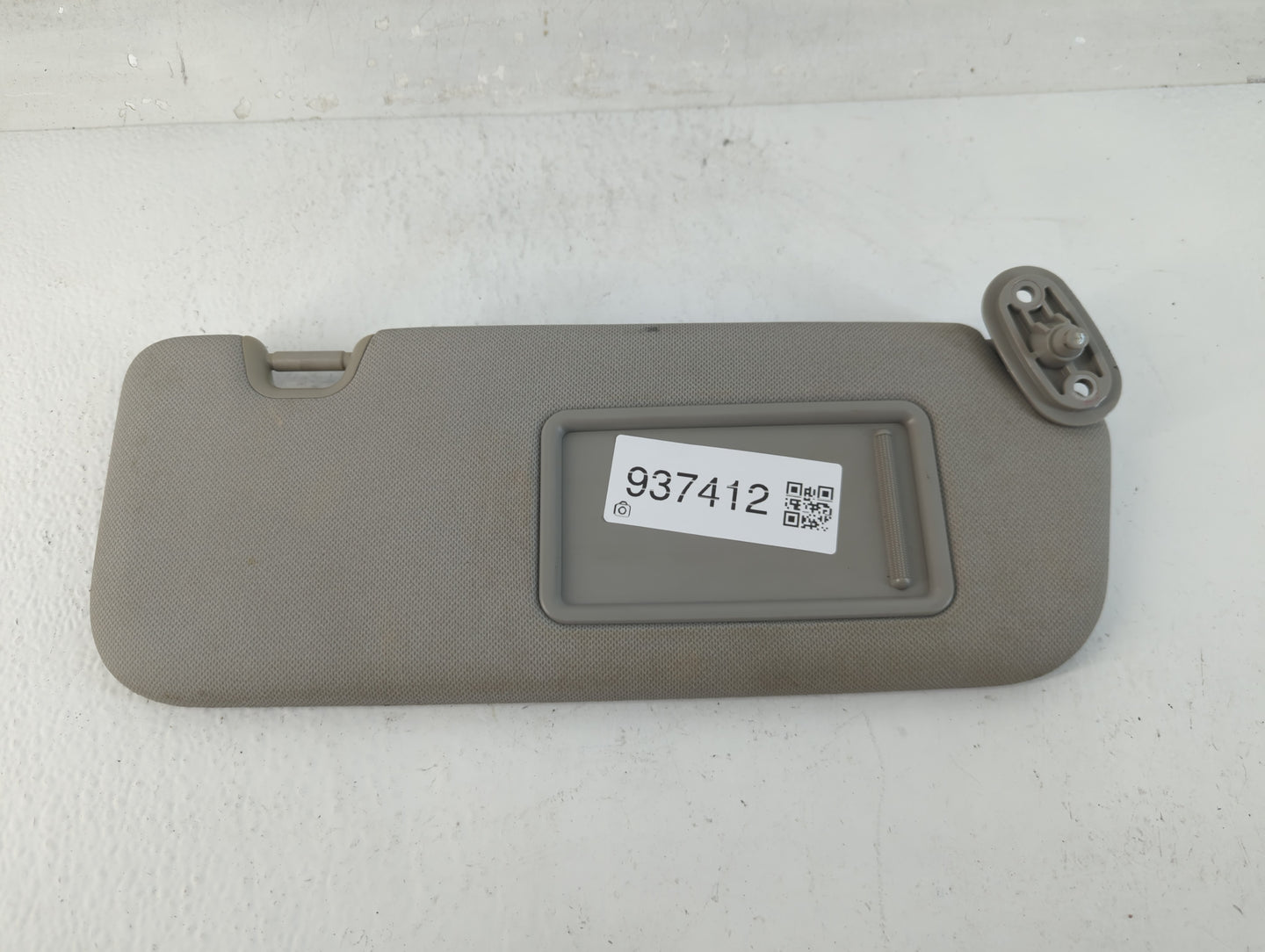 2014-2017 Kia Forte Sun Visor Shade Replacement Passenger Right Mirror Fits Fits 2014 2015 2016 2017 OEM Used Auto Parts - O