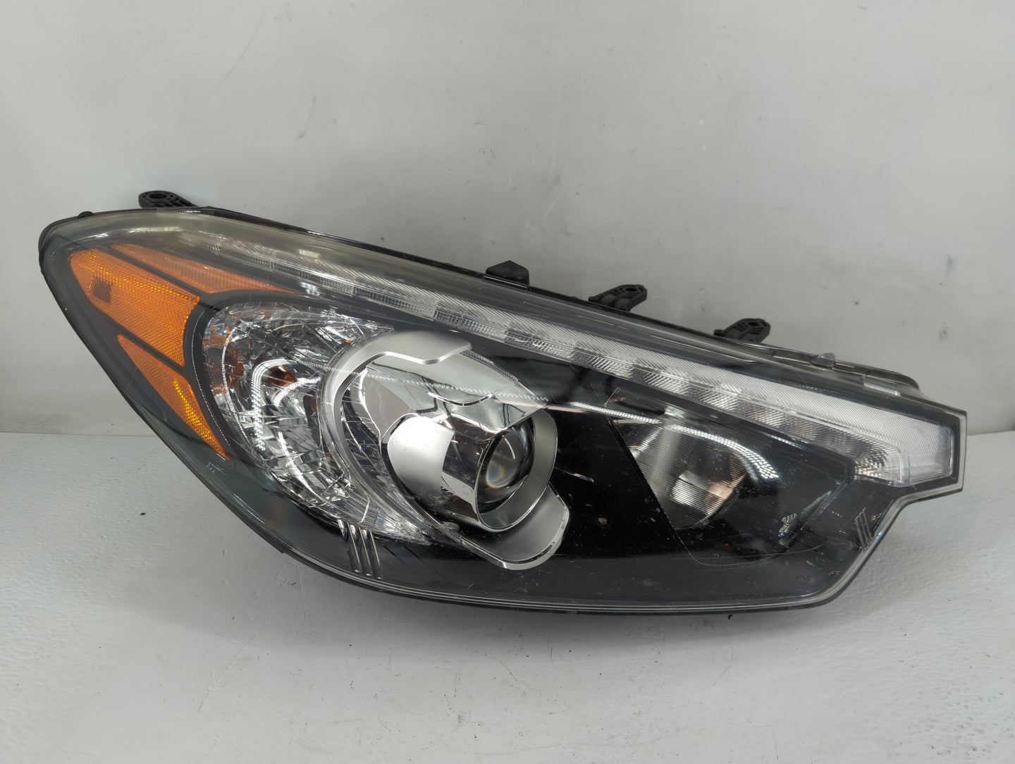 2014-2016 Kia Forte Passenger Right Oem Head Light Headlight Lamp - Oemusedautoparts1.com