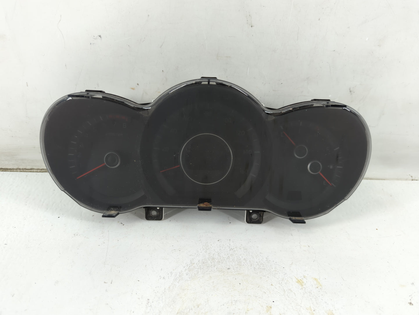 2014-2015 Kia Optima Instrument Cluster Speedometer Gauges P/N:94031-2T270 Fits Fits 2014 2015 OEM Used Auto Parts - Oemused