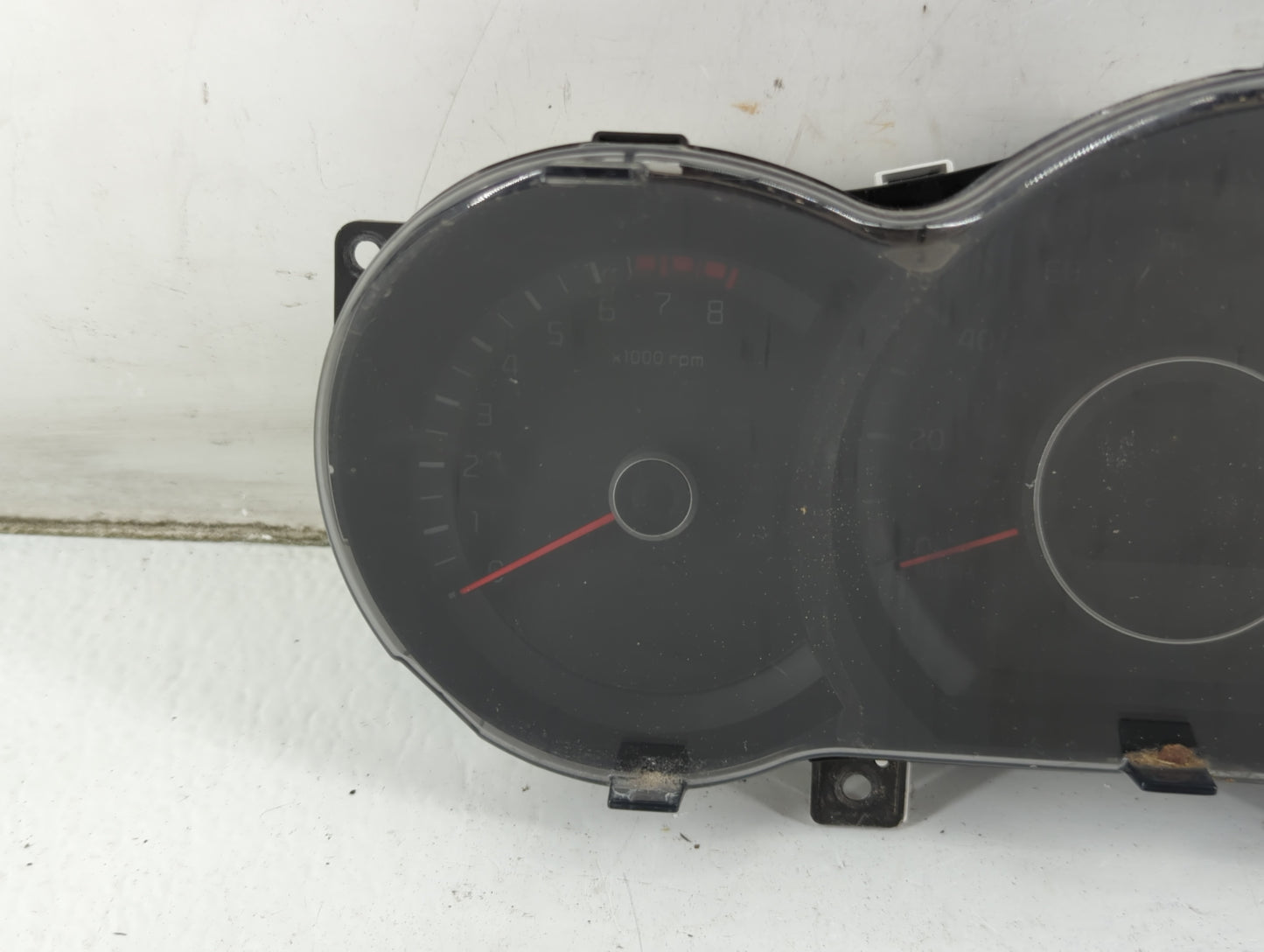 2014-2015 Kia Optima Instrument Cluster Speedometer Gauges P/N:94031-2T270 Fits Fits 2014 2015 OEM Used Auto Parts - Oemused