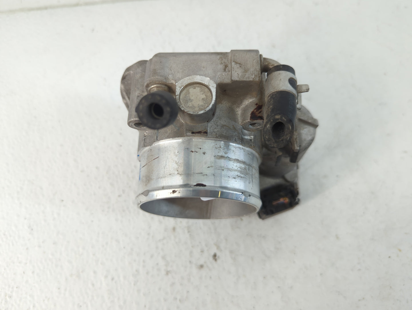 2011-2015 Kia Optima Throttle Body P/N:35100-2G700 Fits Fits 2011 2012 2013 2014 2015 2016 OEM Used Auto Parts - Oemusedauto