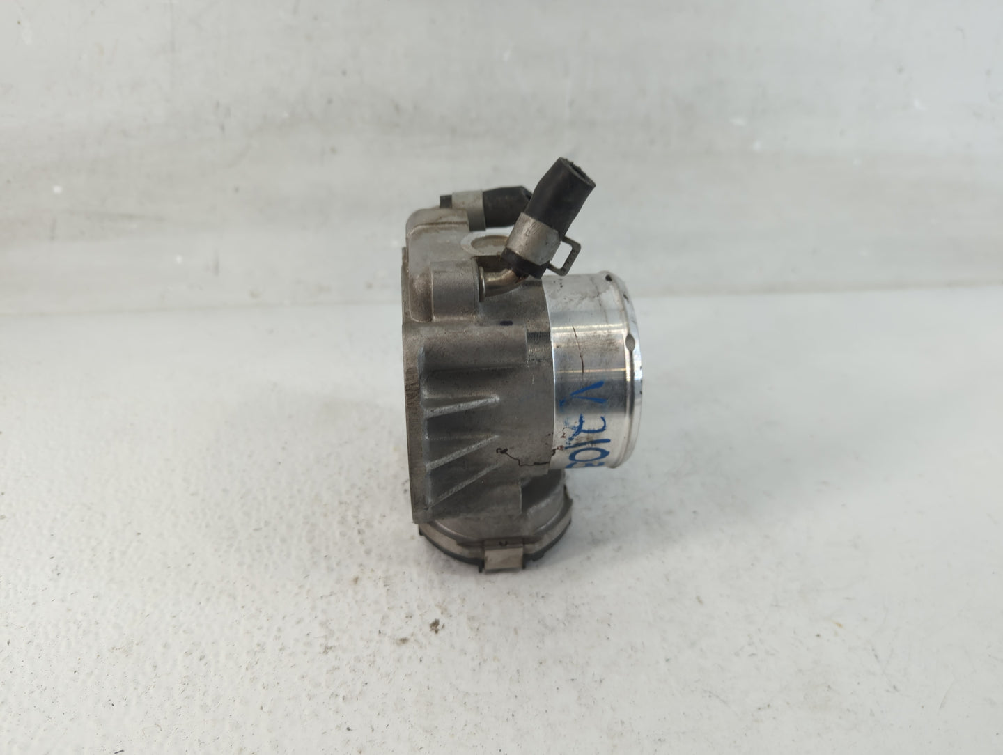 2011-2015 Kia Optima Throttle Body P/N:35100-2G700 Fits Fits 2011 2012 2013 2014 2015 2016 OEM Used Auto Parts - Oemusedauto
