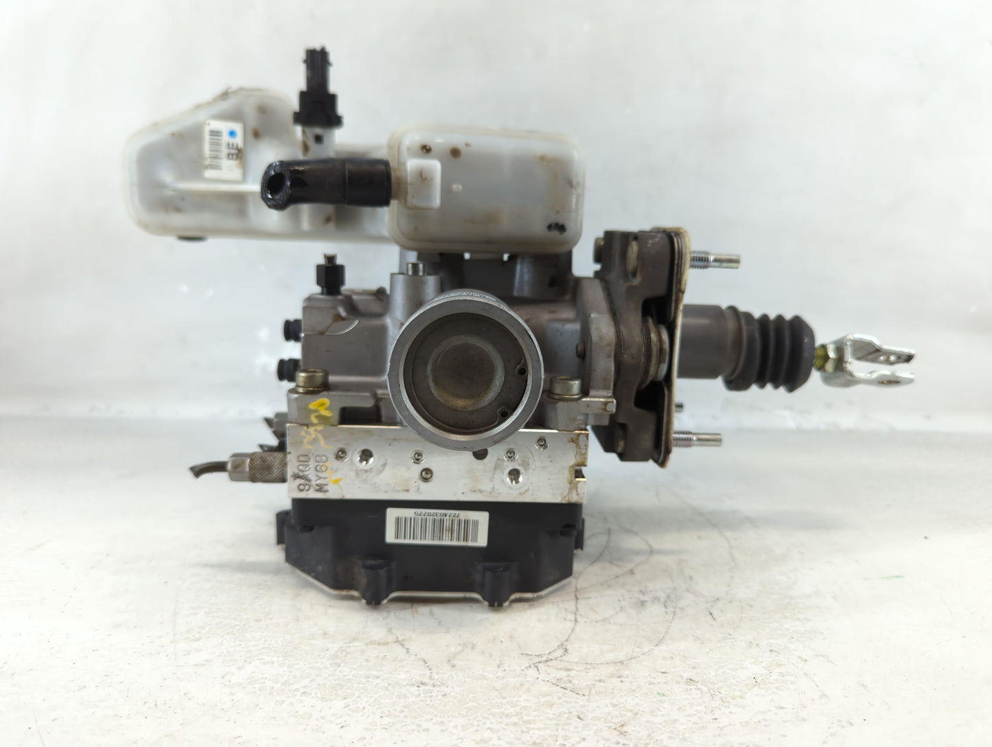 2011-2015 Kia Optima Brake Master Cylinder - Oemusedautoparts1.com