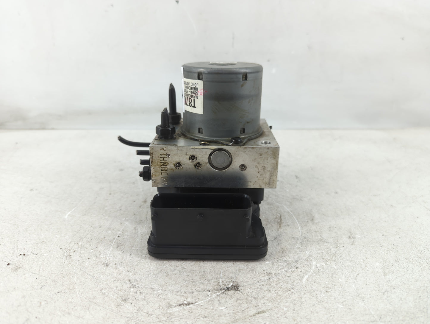 2014-2015 Kia Optima ABS Pump Control Module Replacement P/N:58920-2T870 Fits Fits 2014 2015 OEM Used Auto Parts - Oemusedau