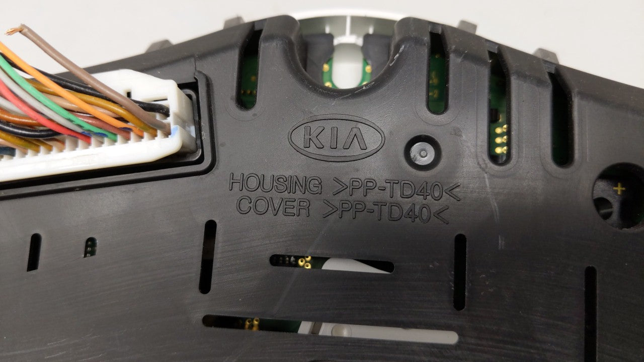 2014-2015 Kia Optima Instrument Cluster Speedometer Gauges P/N:94031-2T270 Fits Fits 2014 2015 OEM Used Auto Parts - Oemused