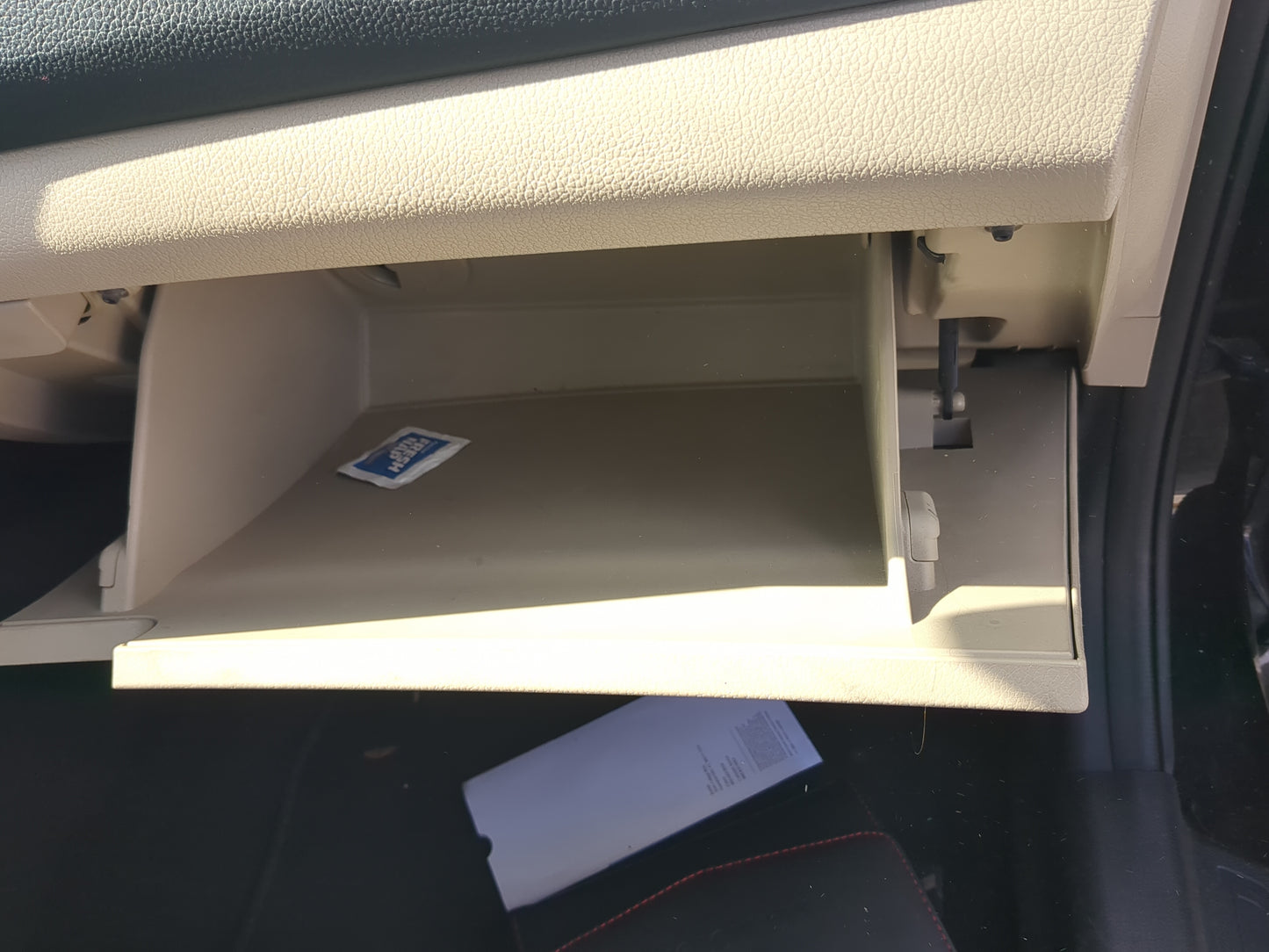 2014 Kia Optima Passenger Glove Box Door Storage Compartment 1176238 - Oemusedautoparts1.com