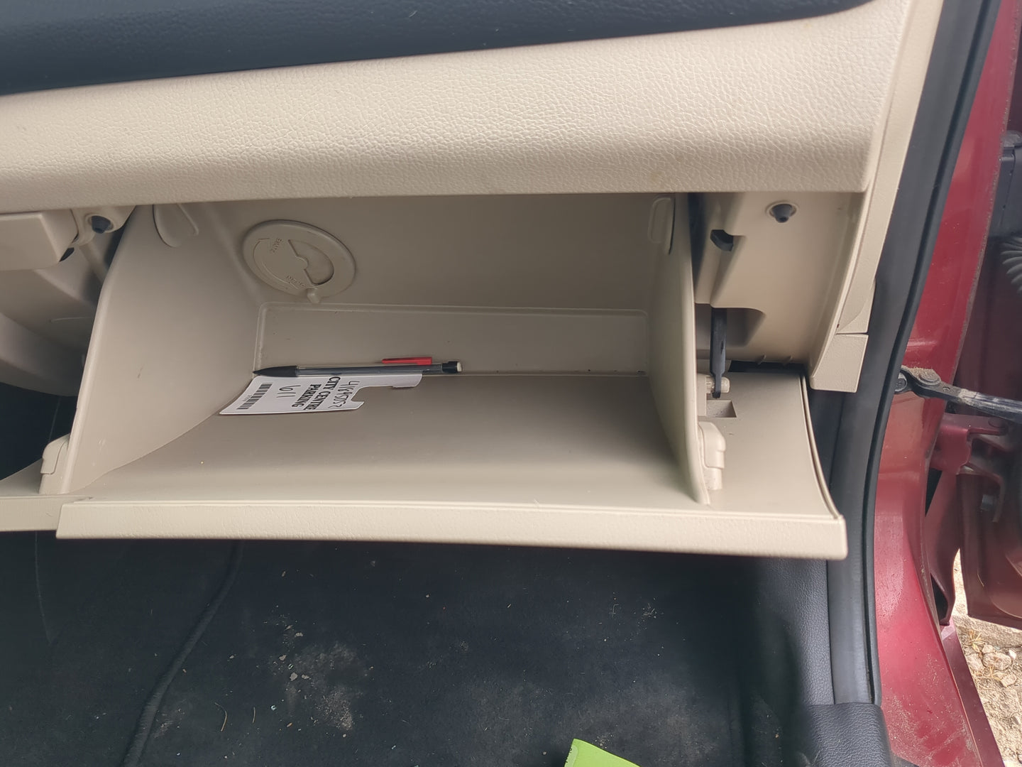 2014 Kia Optima Passenger Glove Box Door Storage Compartment 1189931 - Oemusedautoparts1.com