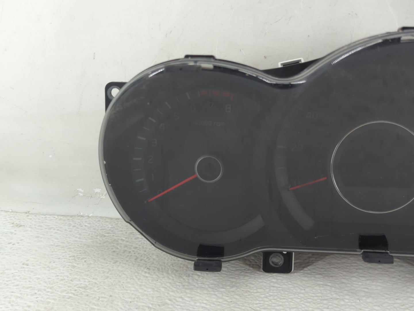 2014-2015 Kia Optima Instrument Cluster Speedometer Gauges P/N:94031-2T270 Fits Fits 2014 2015 OEM Used Auto Parts - Oemused