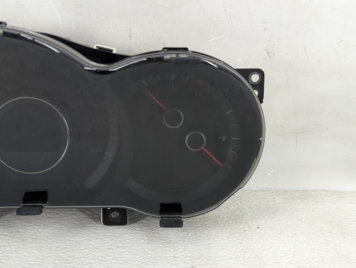 2014-2015 Kia Optima Instrument Cluster Speedometer Gauges P/N:94031-2T270 Fits Fits 2014 2015 OEM Used Auto Parts - Oemused