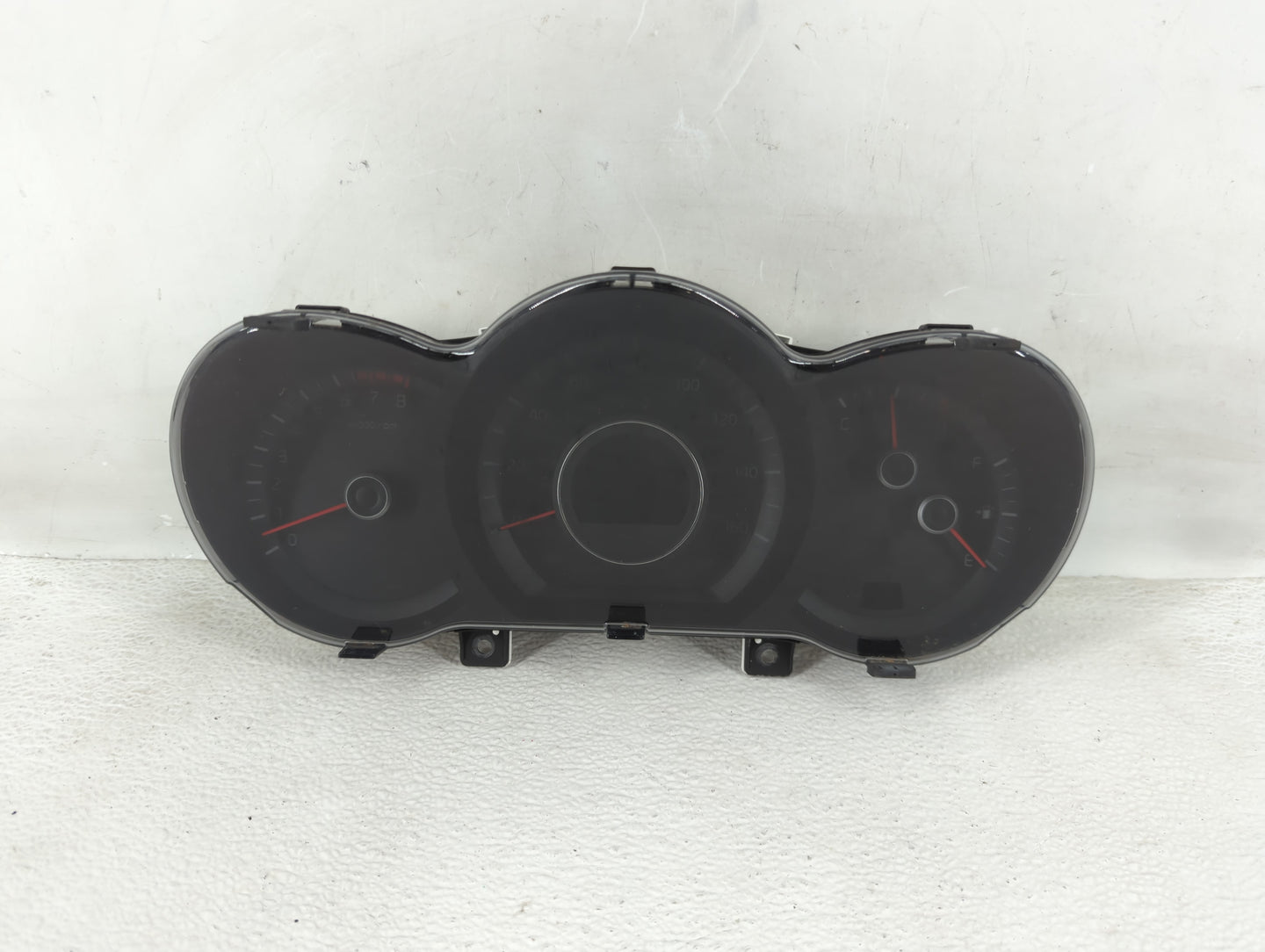 2014-2015 Kia Optima Instrument Cluster Speedometer Gauges P/N:94031-2T270 Fits Fits 2014 2015 OEM Used Auto Parts - Oemused