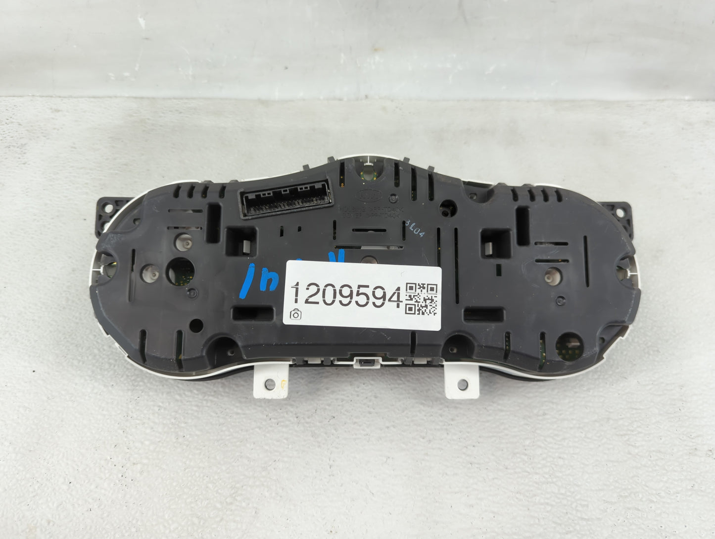 2014-2015 Kia Optima Instrument Cluster Speedometer Gauges P/N:94031-2T270 Fits Fits 2014 2015 OEM Used Auto Parts - Oemused