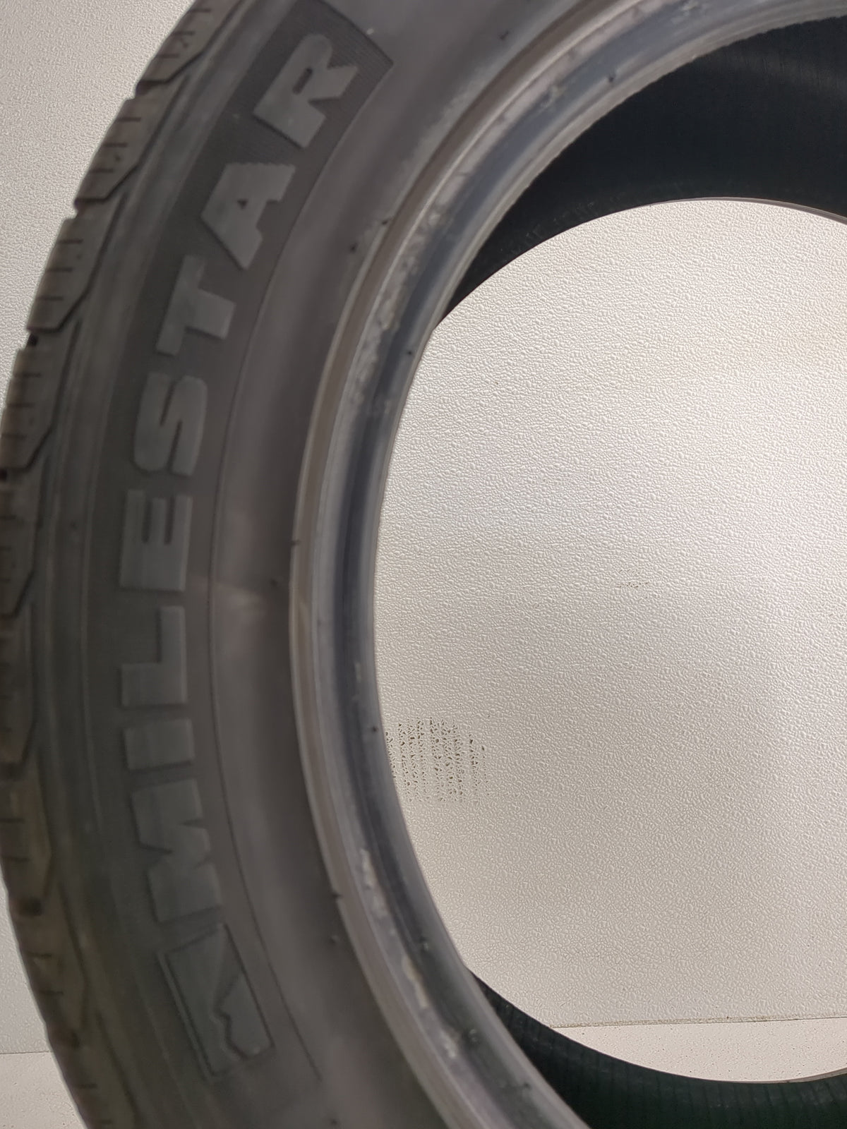 Used Tire 215/55R17 MILESTAR MS932 98V - Tread Depth 7.5/32 - Oemusedautoparts1.com