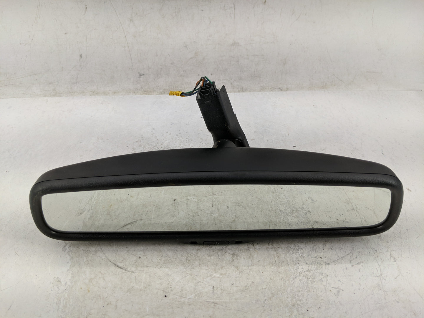 2014-2016 Kia Optima Interior Rear View Mirror Replacement OEM P/N:E4012143 Fits OEM Used Auto Parts - Oemusedautoparts1.com
