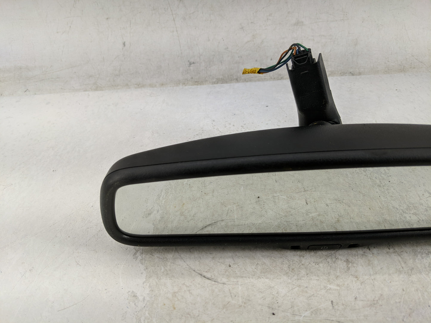 2014-2016 Kia Optima Interior Rear View Mirror Replacement OEM P/N:E4012143 Fits OEM Used Auto Parts - Oemusedautoparts1.com