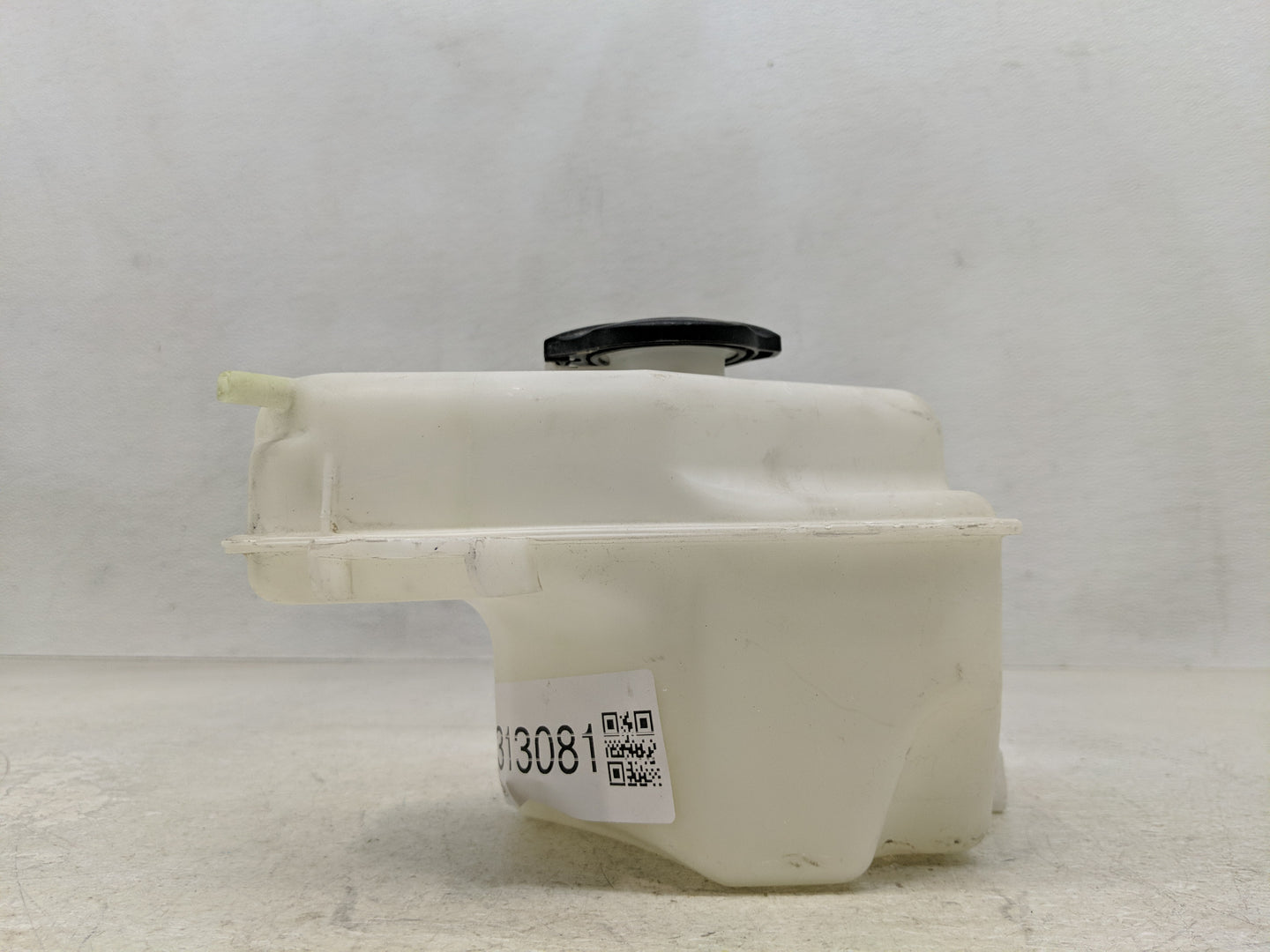 2011-2016 Kia Optima Radiator Coolant Overflow Expansion Tank Bottle 1313081 - Oemusedautoparts1.com