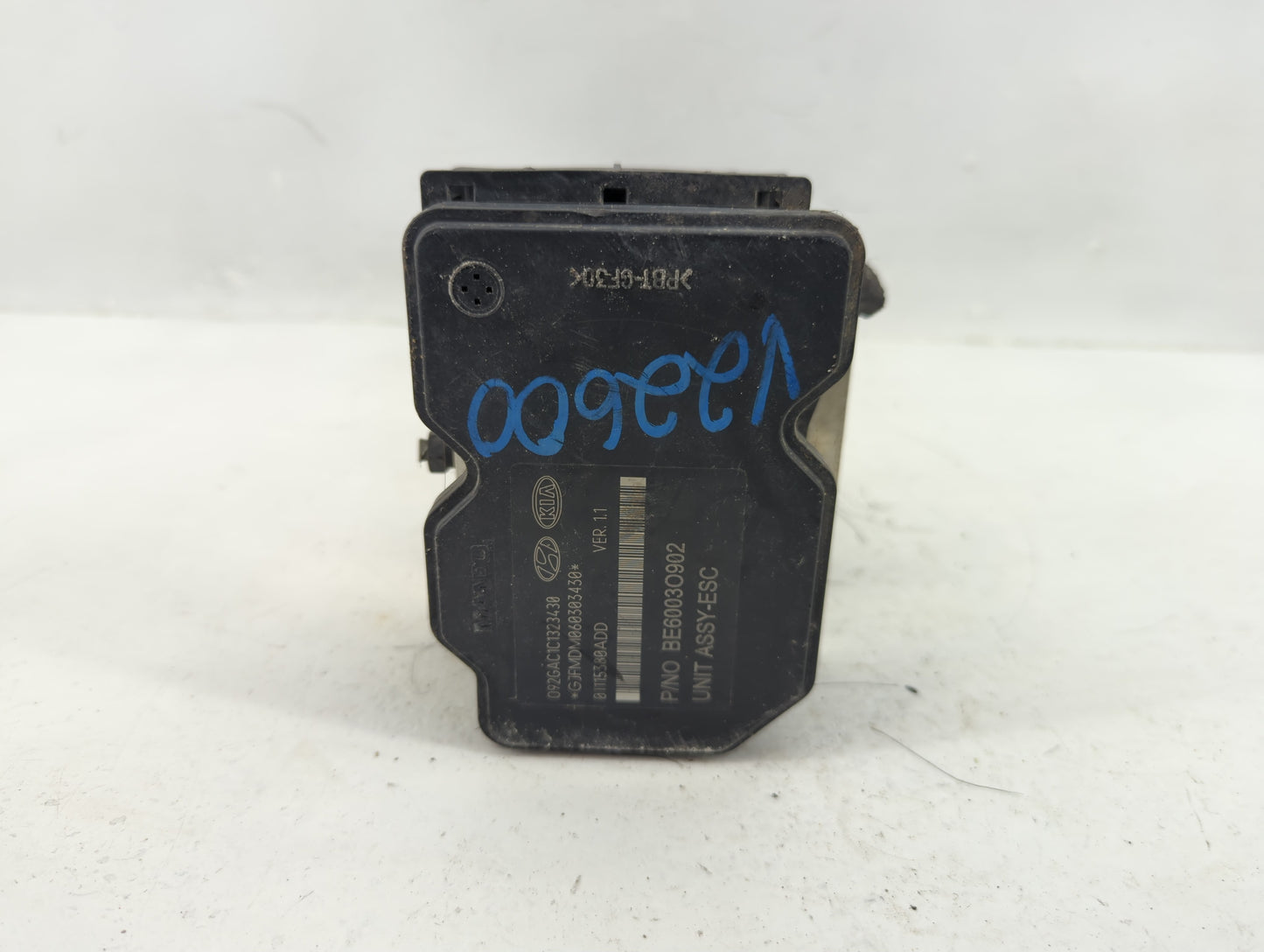 2014-2015 Kia Optima ABS Pump Control Module Replacement P/N:BH60130901 58920-2T870 Fits Fits 2014 2015 OEM Used Auto Parts 