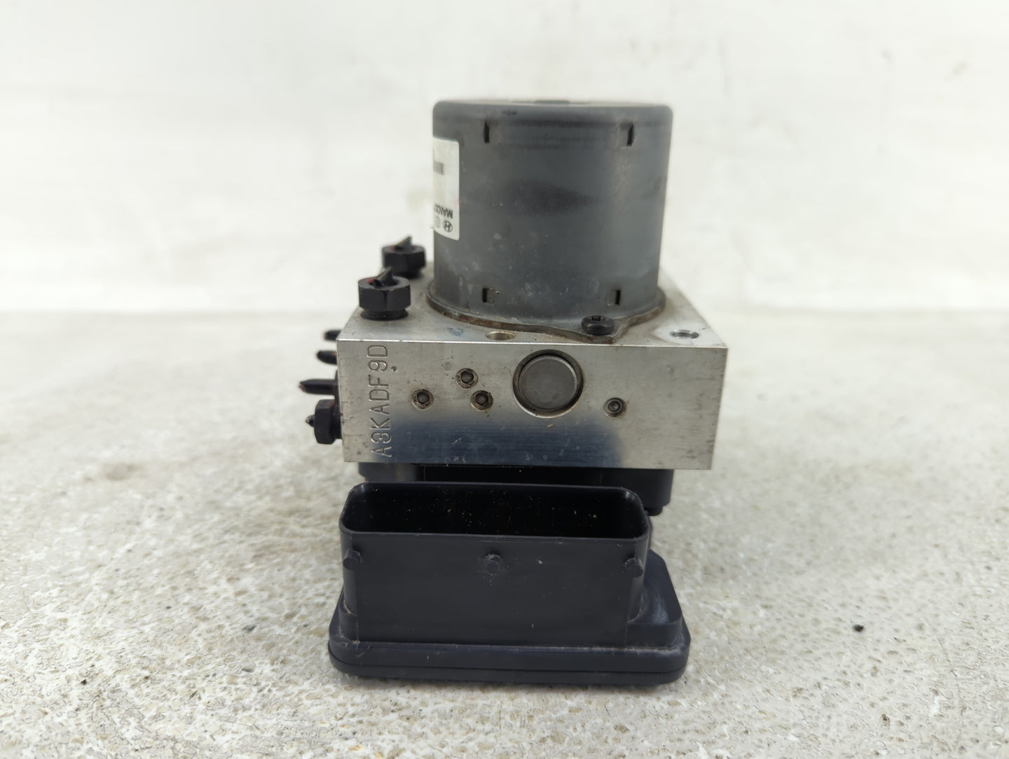 2014-2015 Kia Optima ABS Pump Control Module Replacement P/N:58920-2T870 Fits Fits 2014 2015 OEM Used Auto Parts - Oemusedau