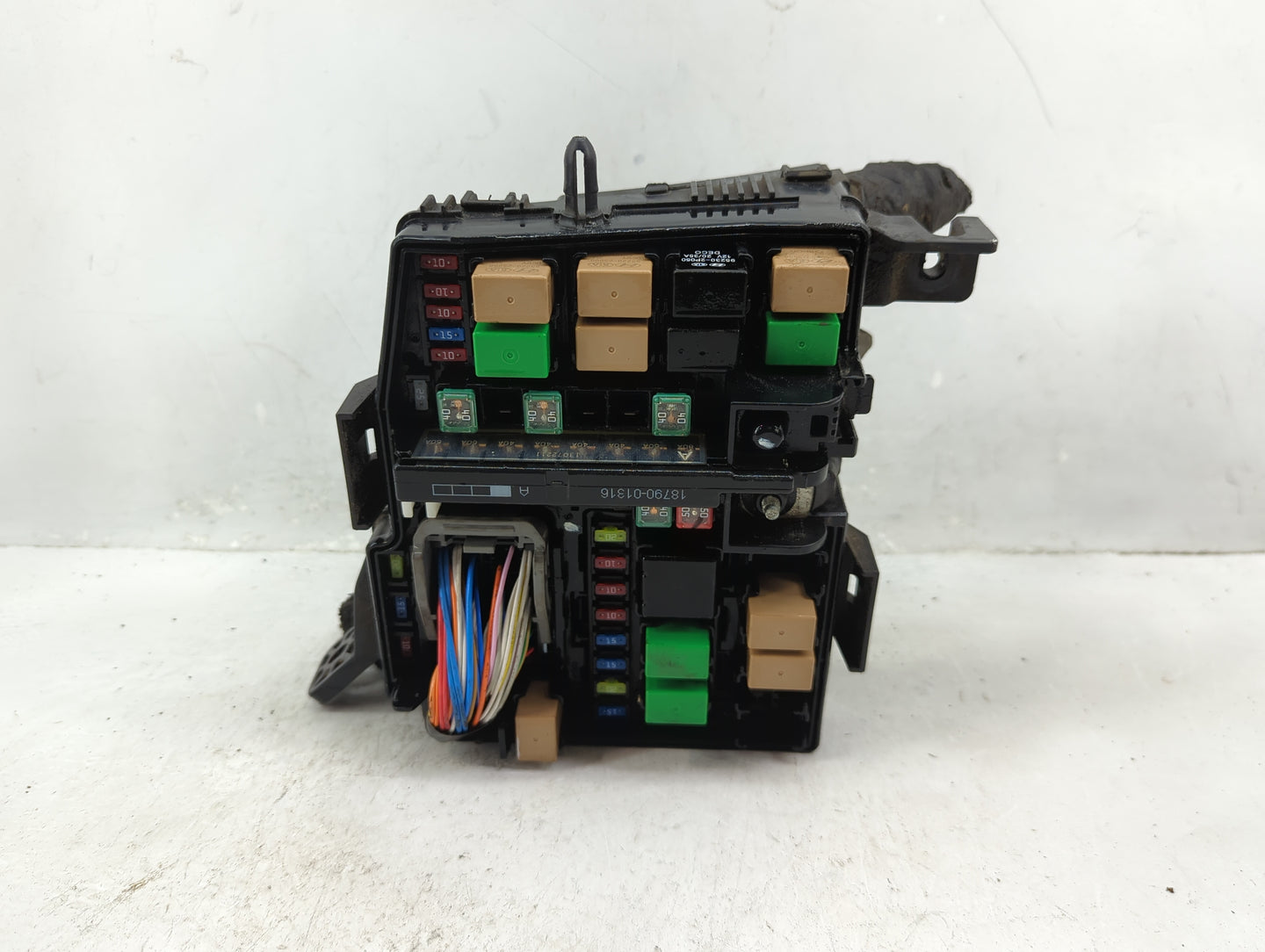 2014-2015 Kia Optima Fusebox Fuse Box Panel Relay Module P/N:91955-2T740 Fits Fits 2014 2015 OEM Used Auto Parts - Oemusedau