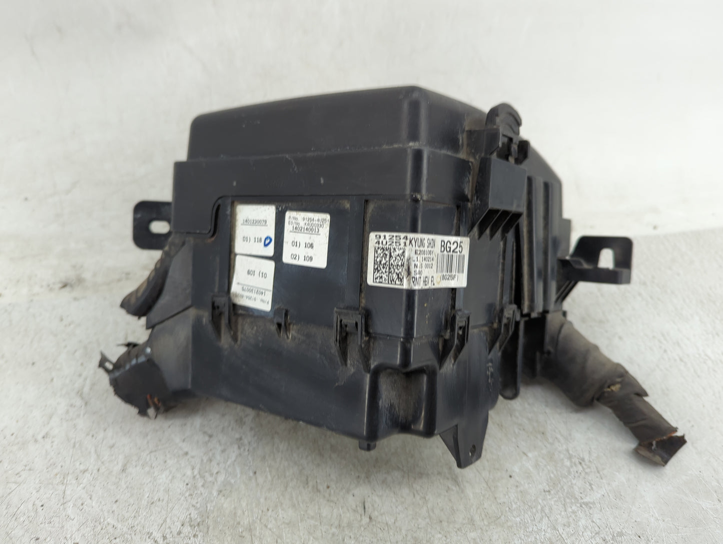 2016 Kia Optima Fusebox Fuse Box Panel Relay Module P/N:91254-4U251 Fits OEM Used Auto Parts - Oemusedautoparts1.com
