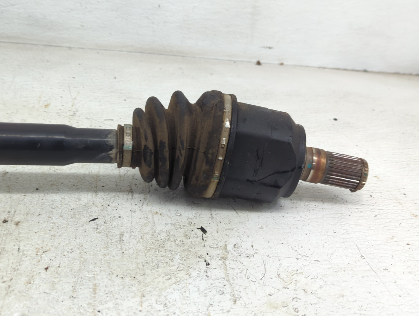 2011-2016 Kia Optima Axle Shaft Front Passenger Cv C/v - Oemusedautoparts1.com